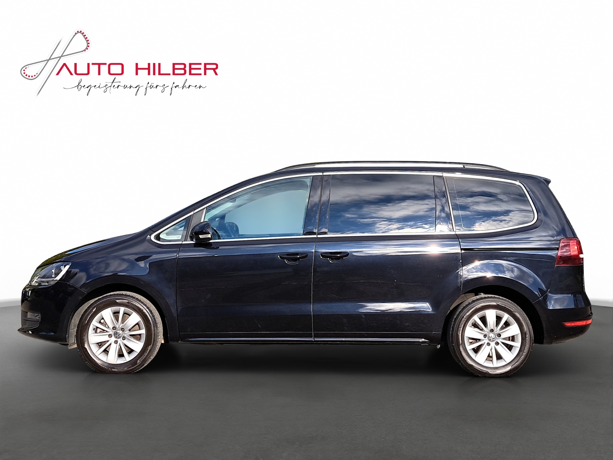 listing desktop thumbnail image 2