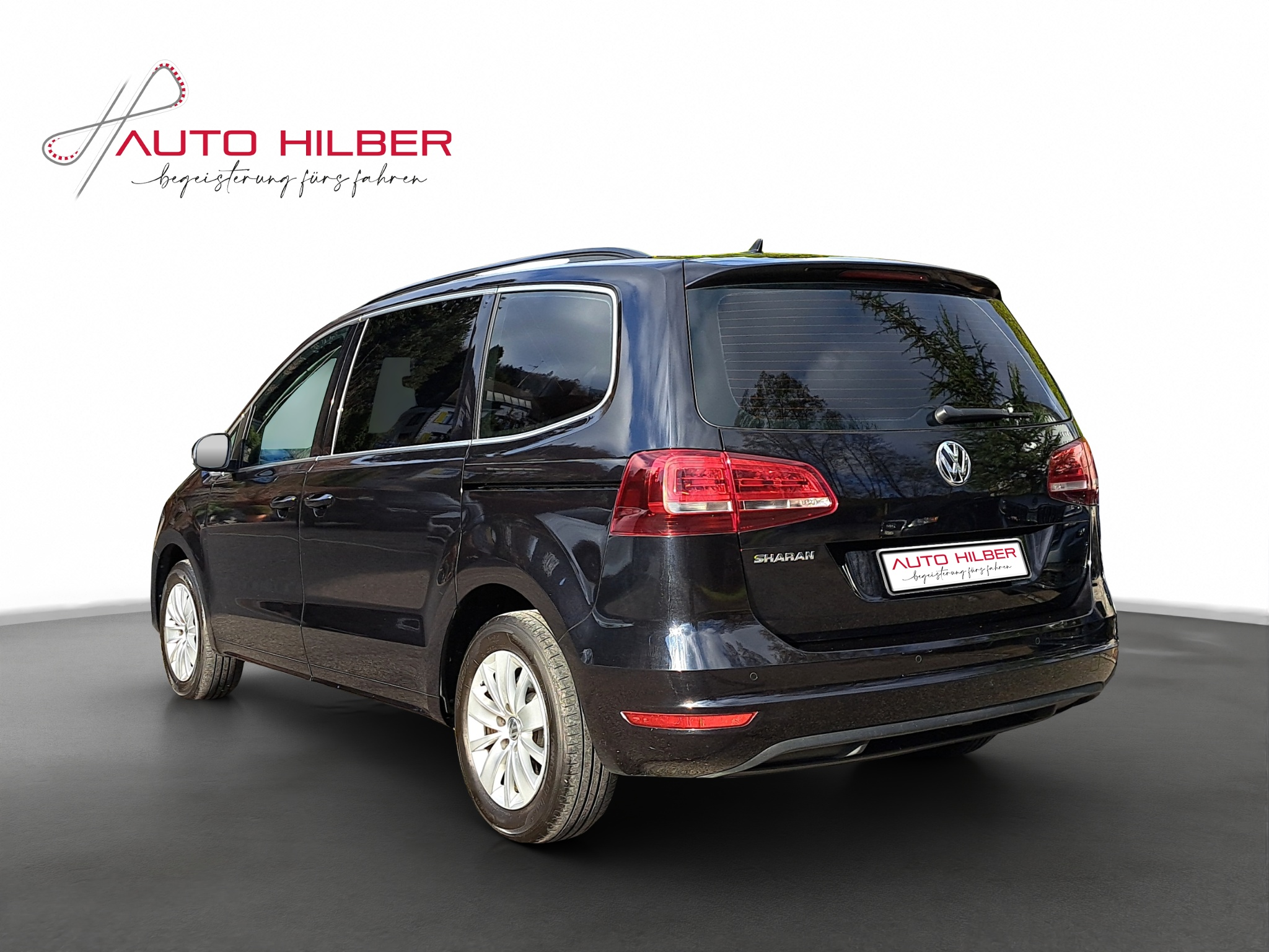 listing desktop thumbnail image 3