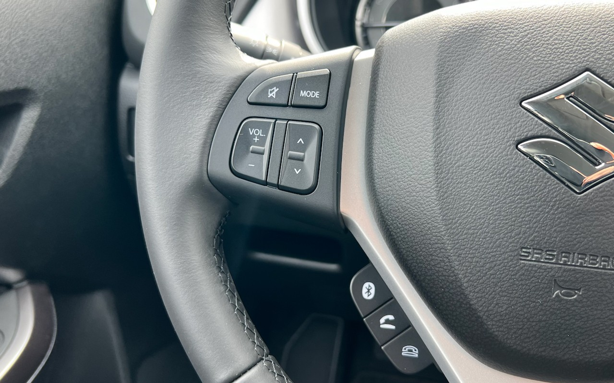 listing desktop thumbnail image 17