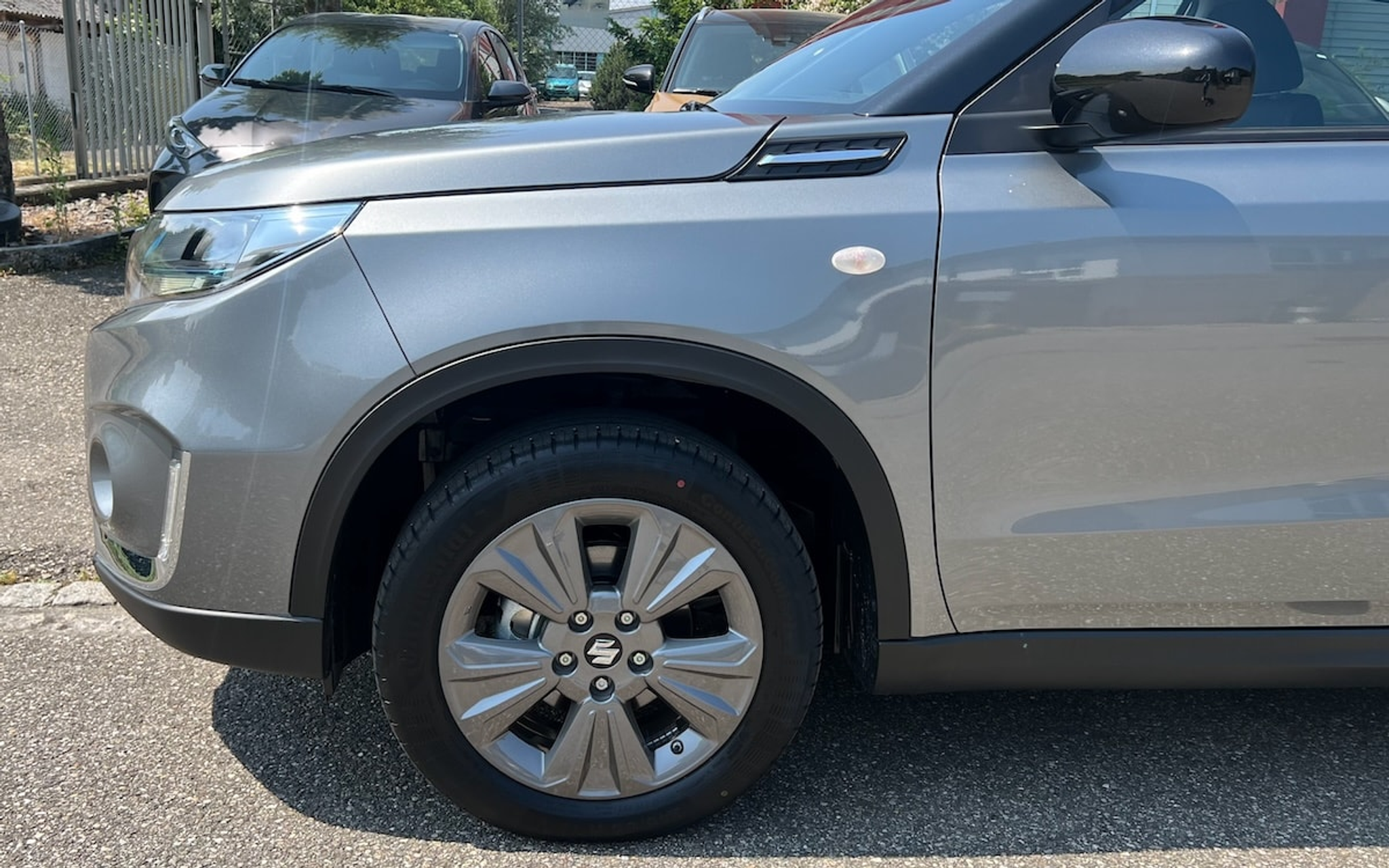 listing desktop thumbnail image 8