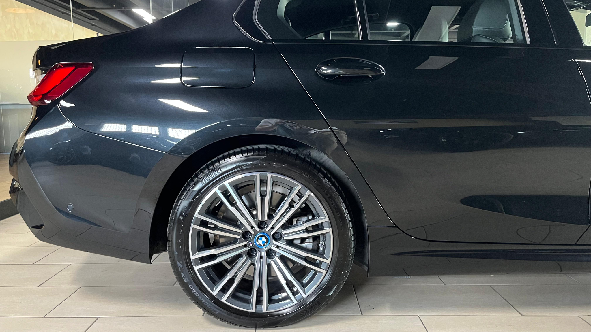 listing desktop thumbnail image 8