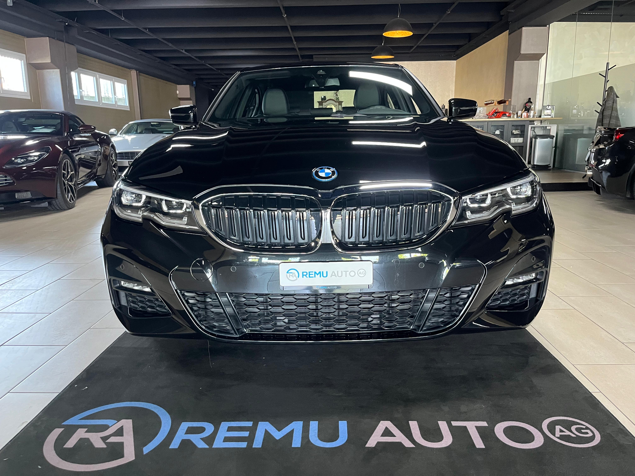 listing desktop thumbnail image 7