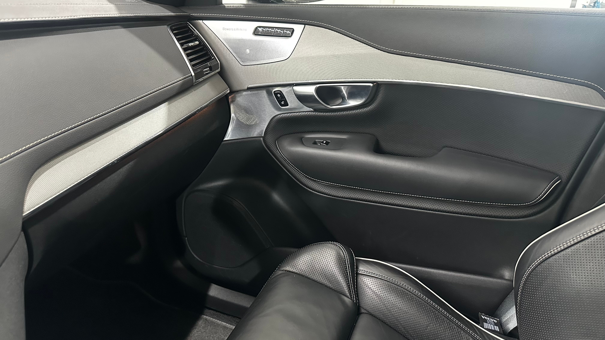 listing desktop thumbnail image 14