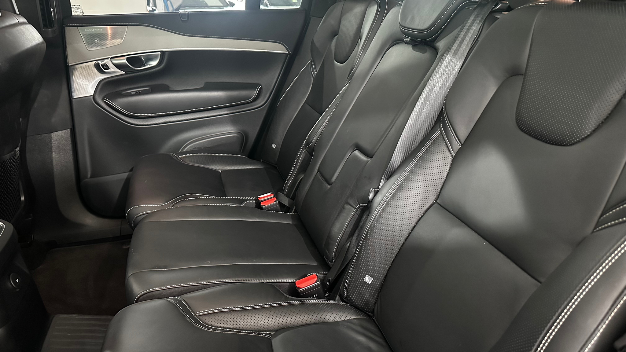 listing desktop thumbnail image 5