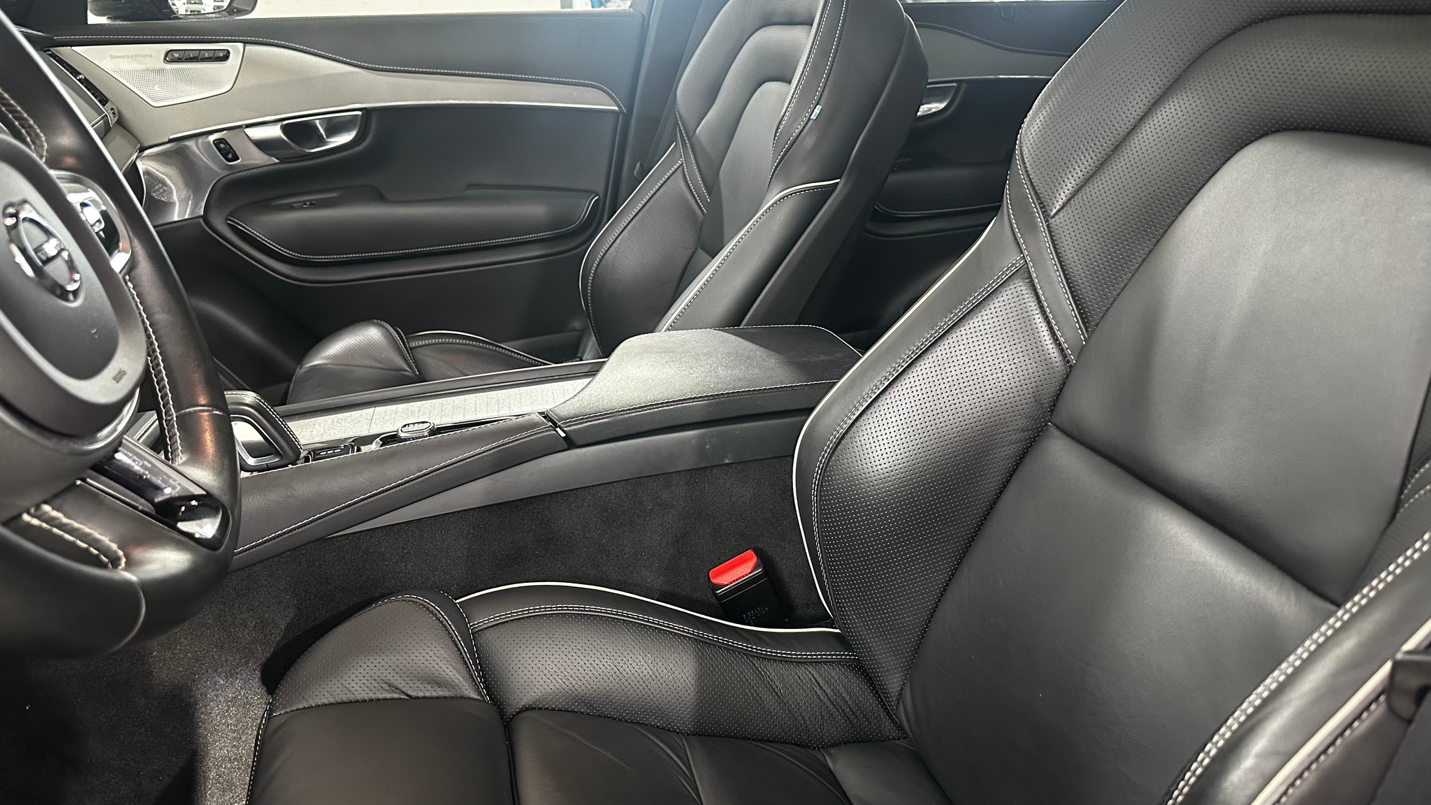 listing desktop thumbnail image 13