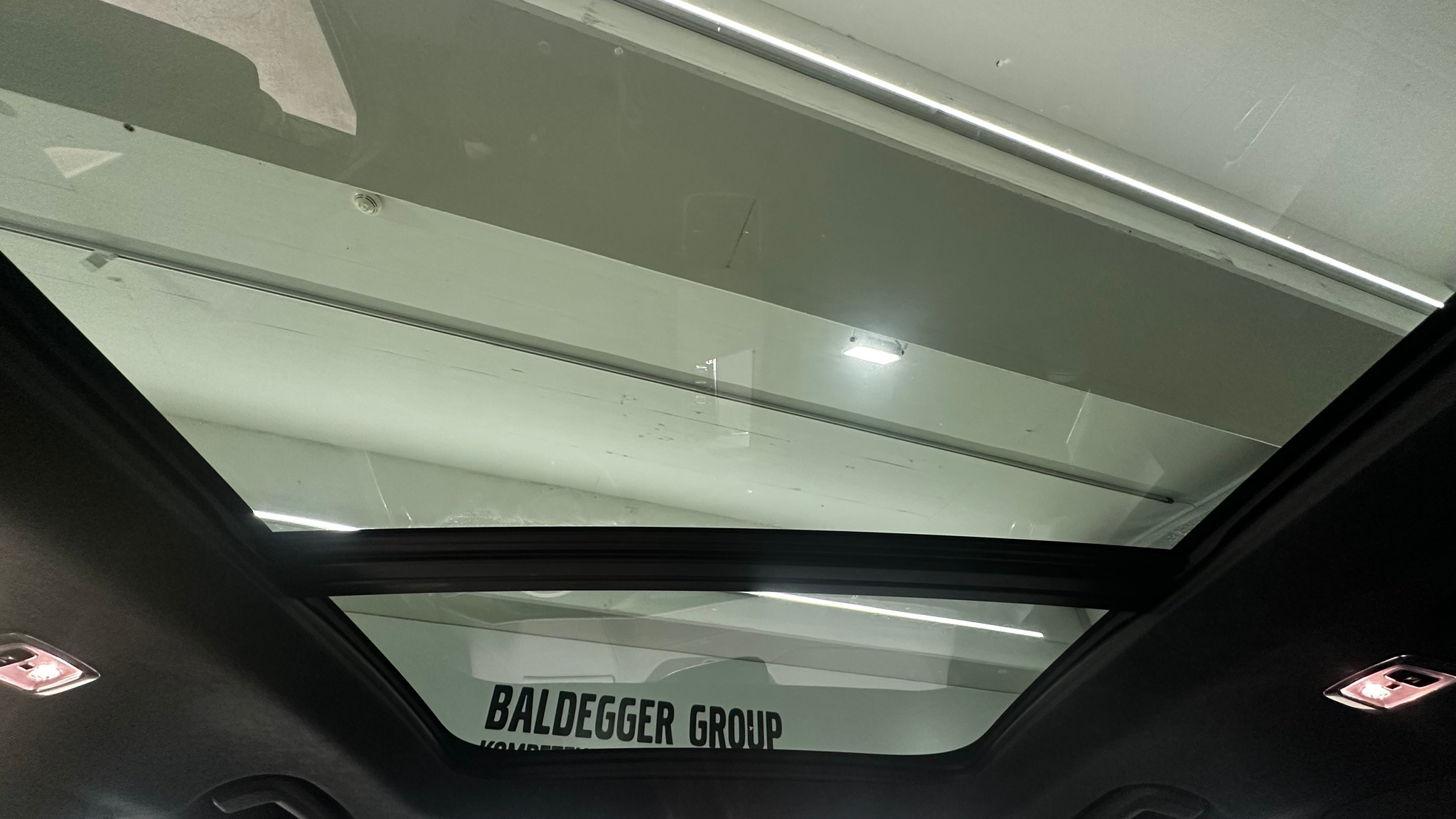 listing desktop thumbnail image 9