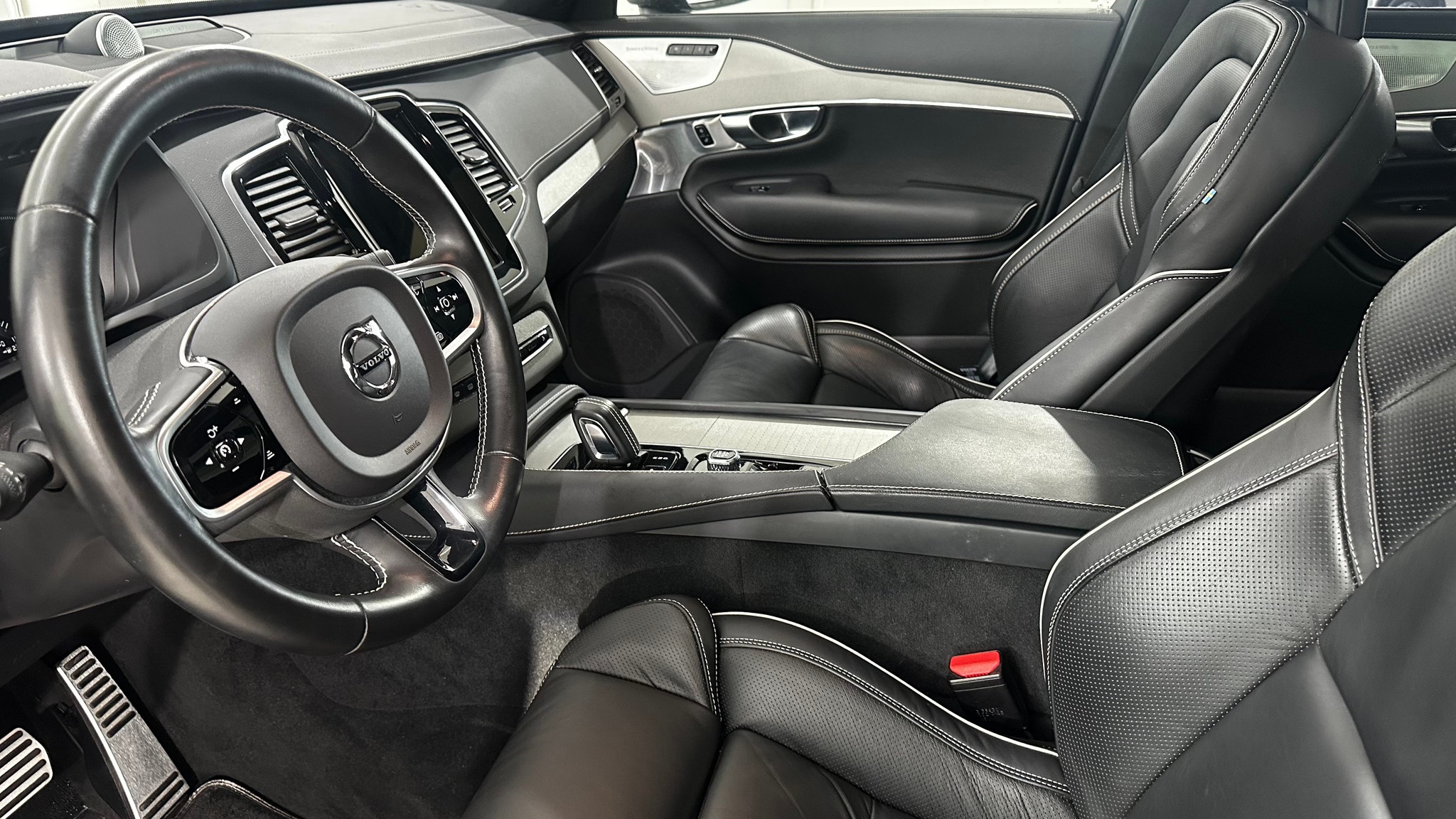 listing desktop thumbnail image 3