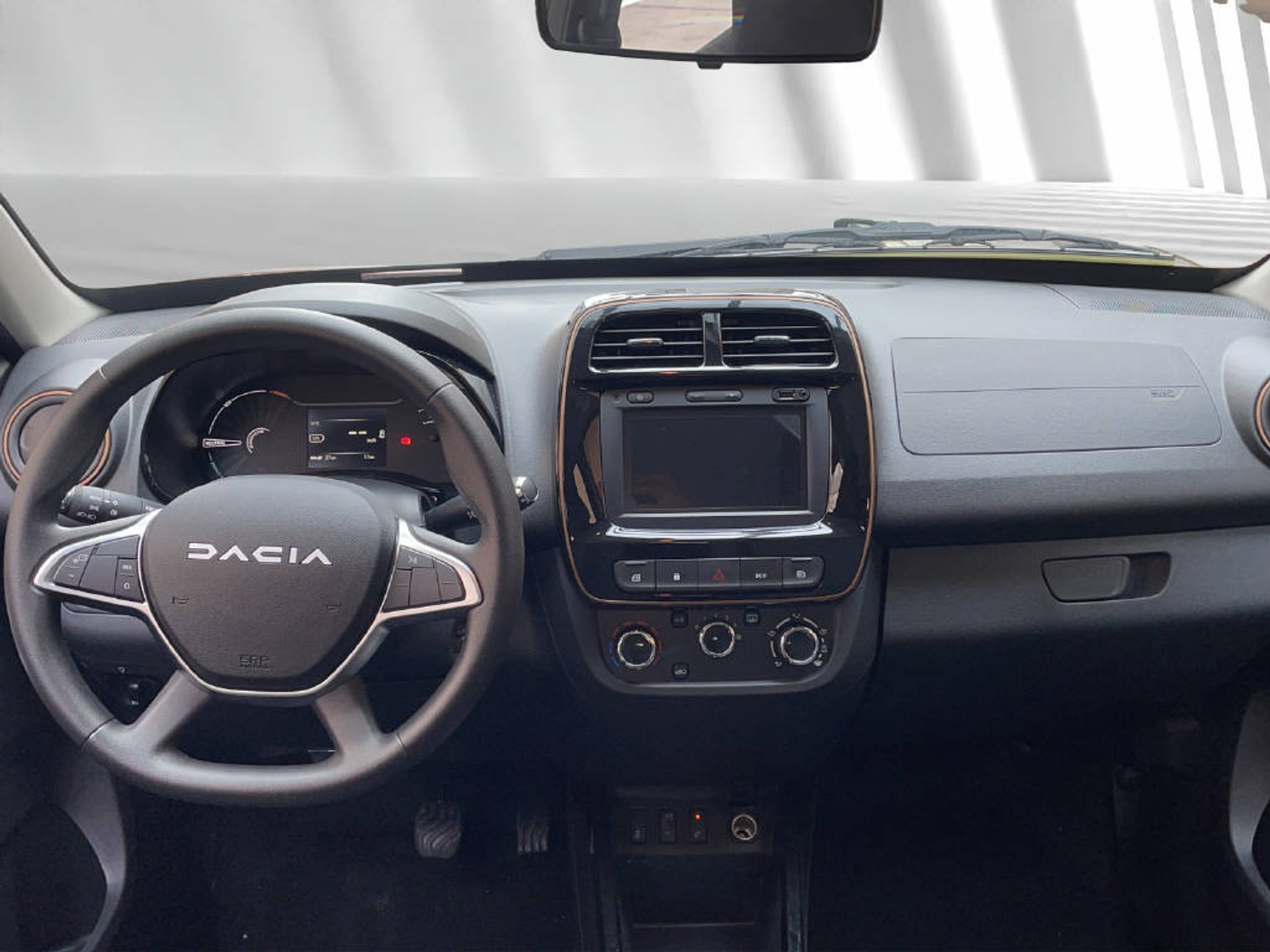 listing desktop thumbnail image 4