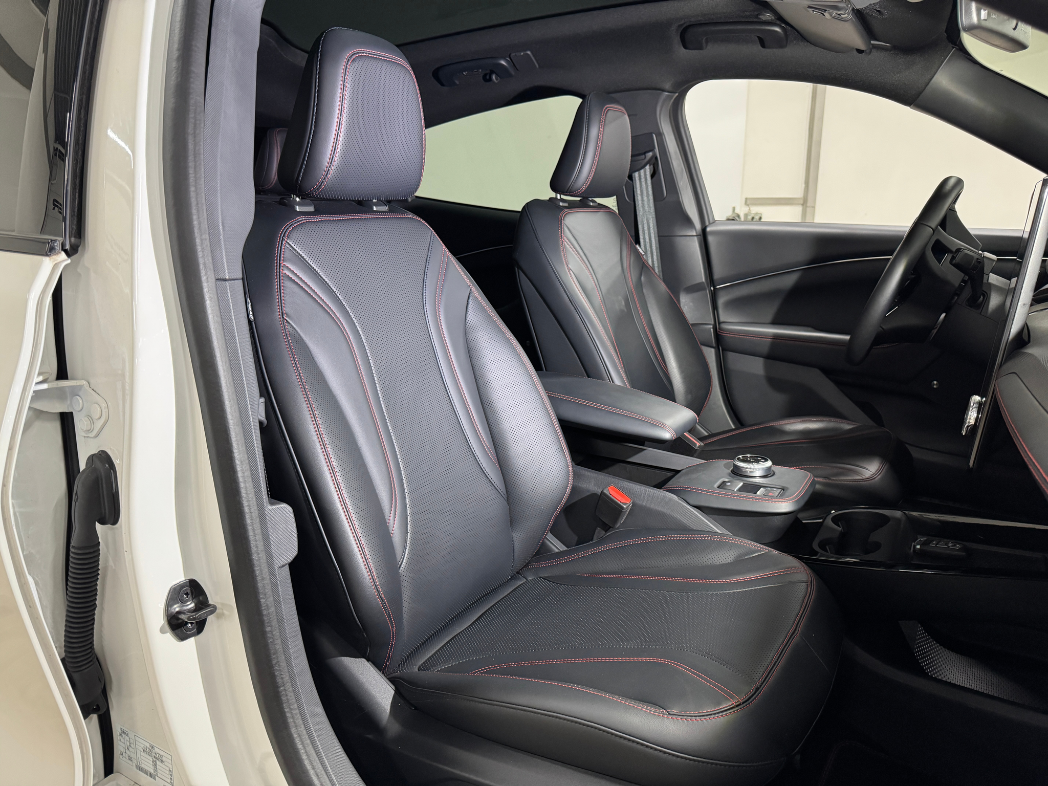 listing desktop thumbnail image 8