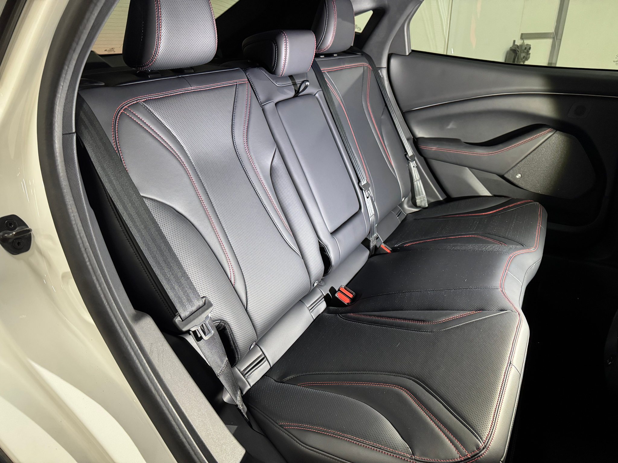 listing desktop thumbnail image 10