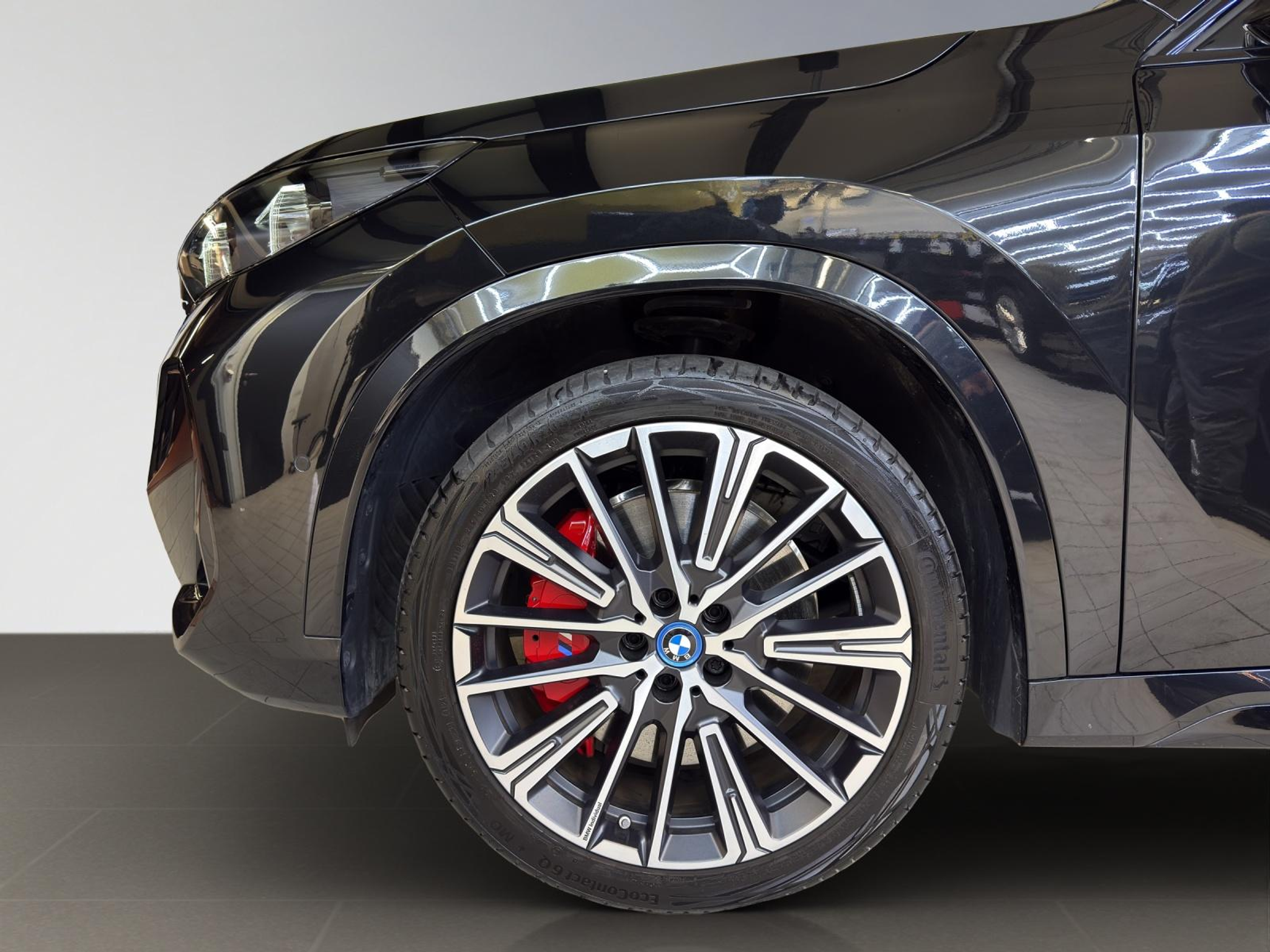 listing desktop thumbnail image 18