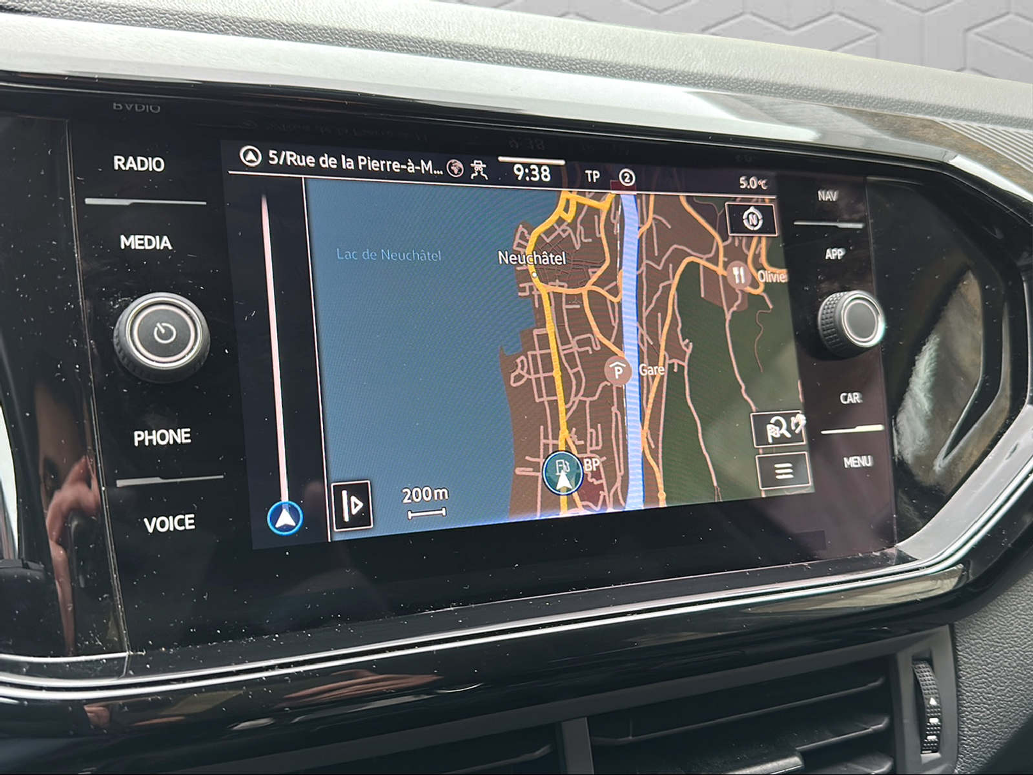 listing desktop thumbnail image 18