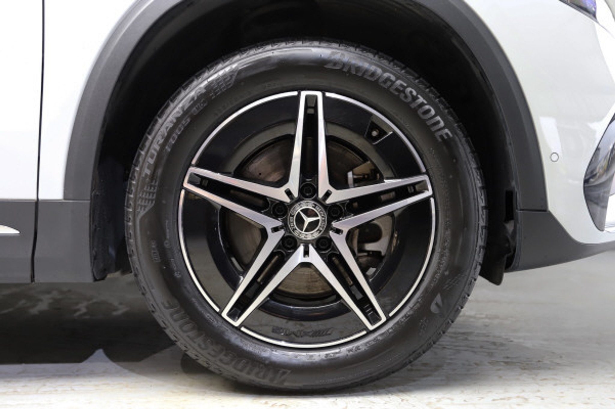 listing desktop thumbnail image 12