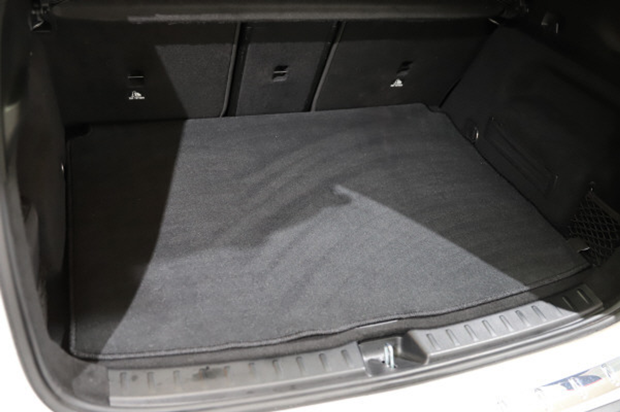 listing desktop thumbnail image 11