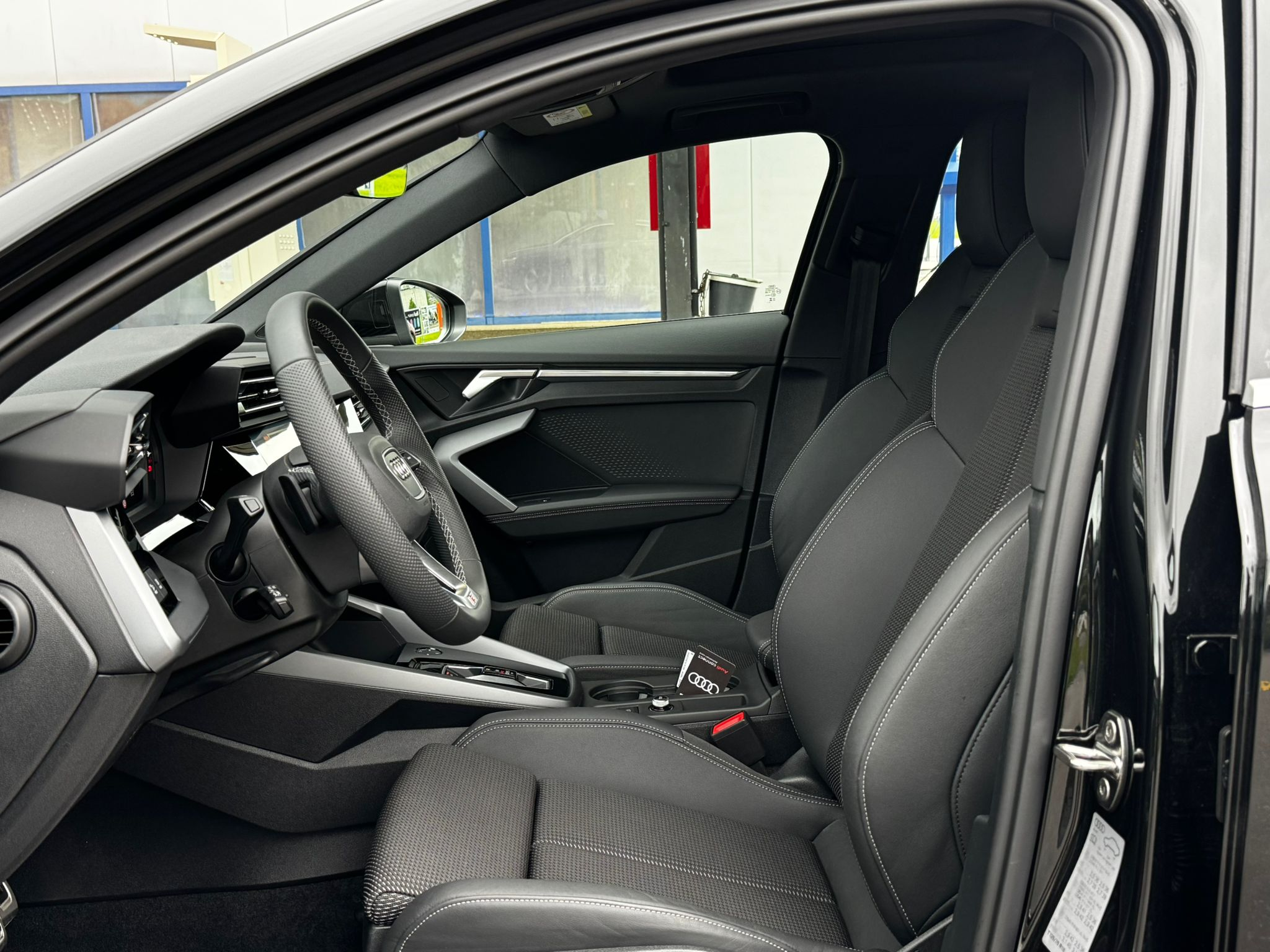 listing desktop thumbnail image 7