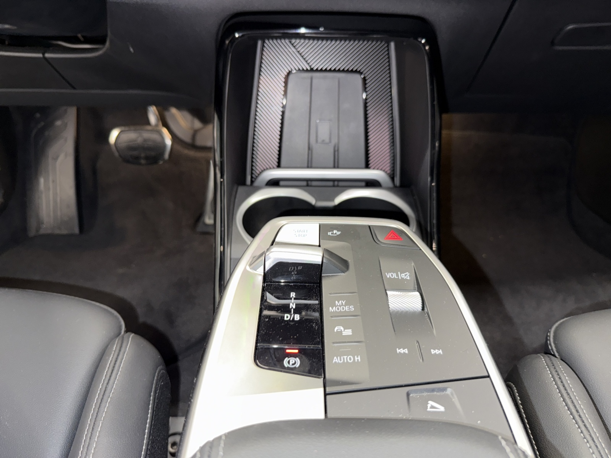 listing desktop thumbnail image 13