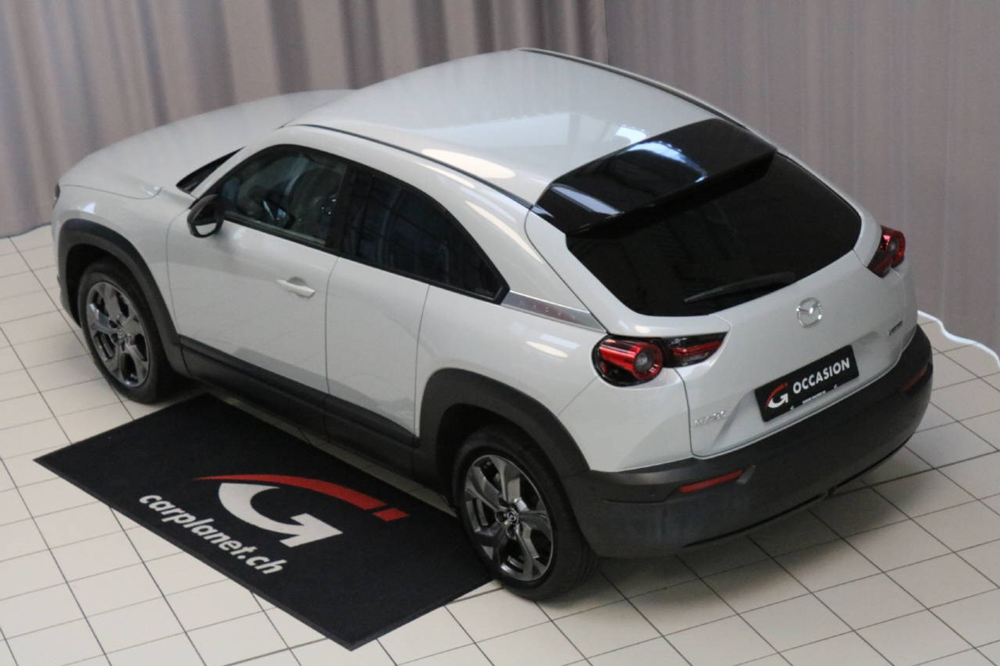 car-image-1