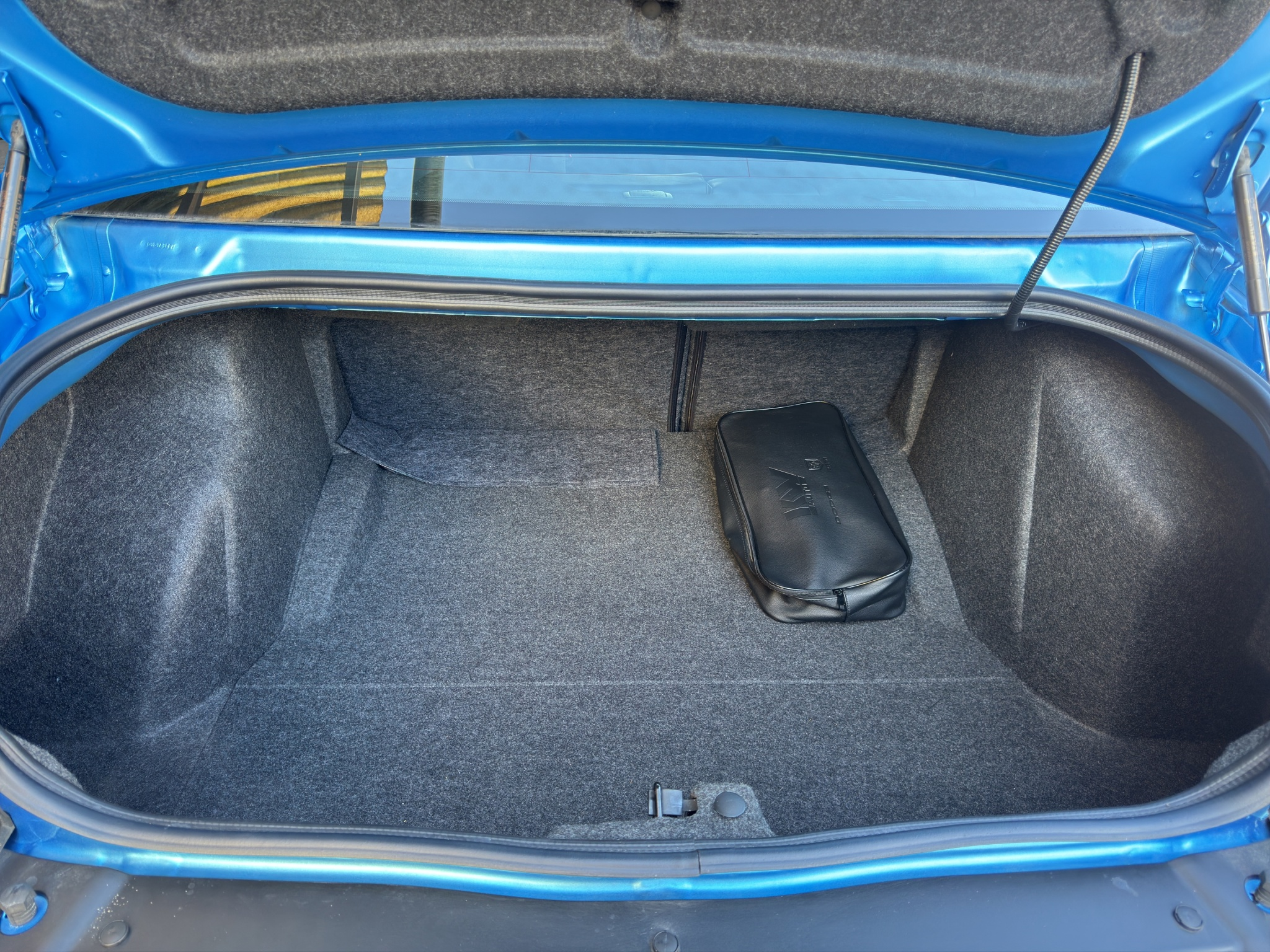 listing desktop thumbnail image 12