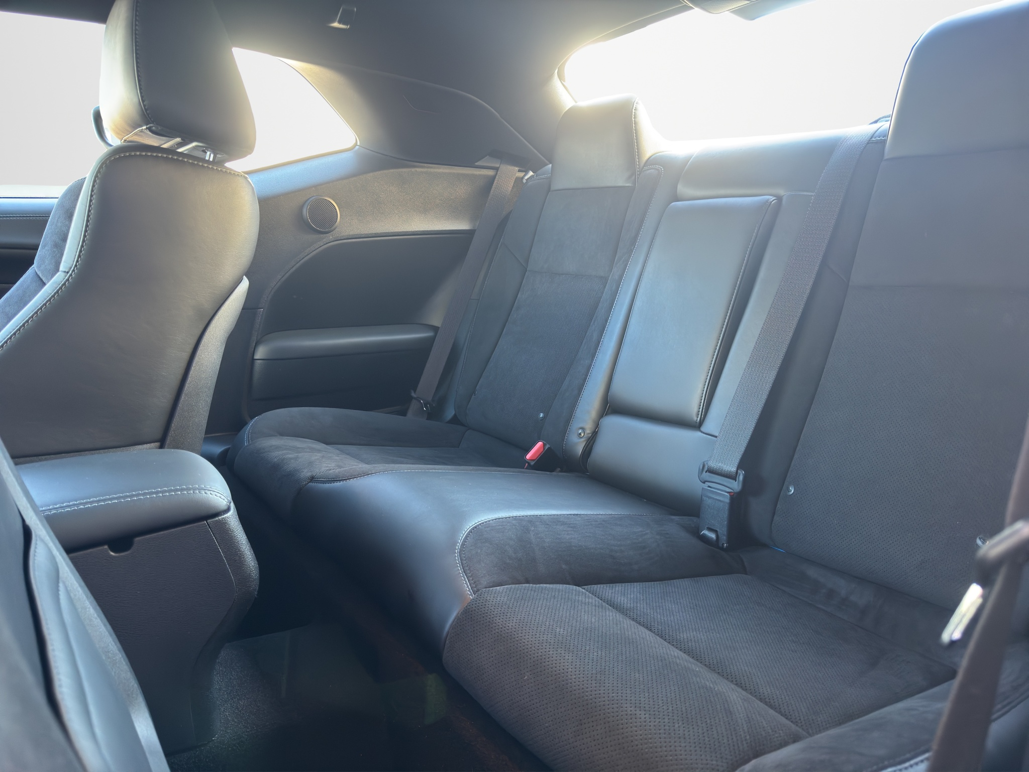 listing desktop thumbnail image 11