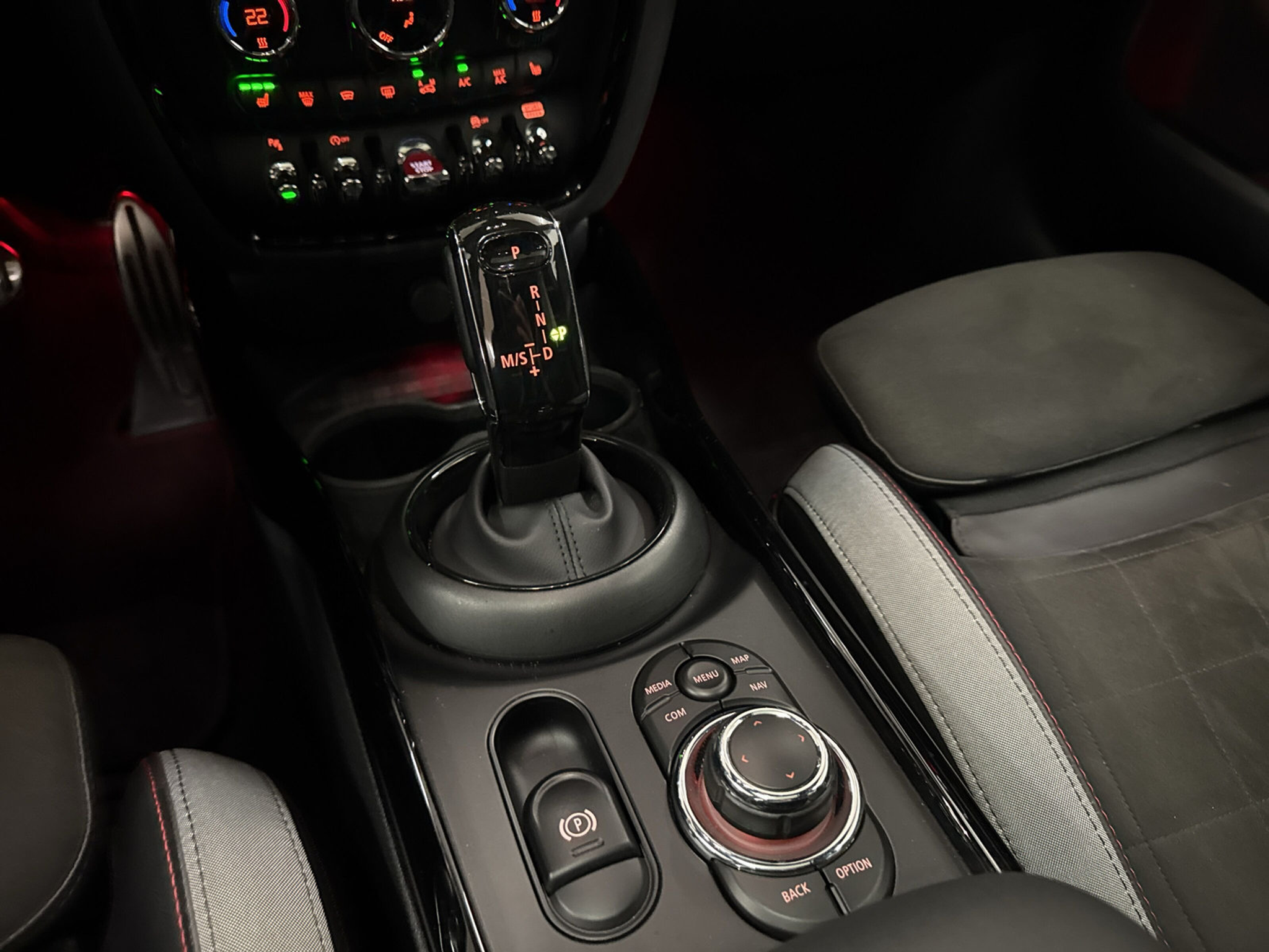 listing desktop thumbnail image 12