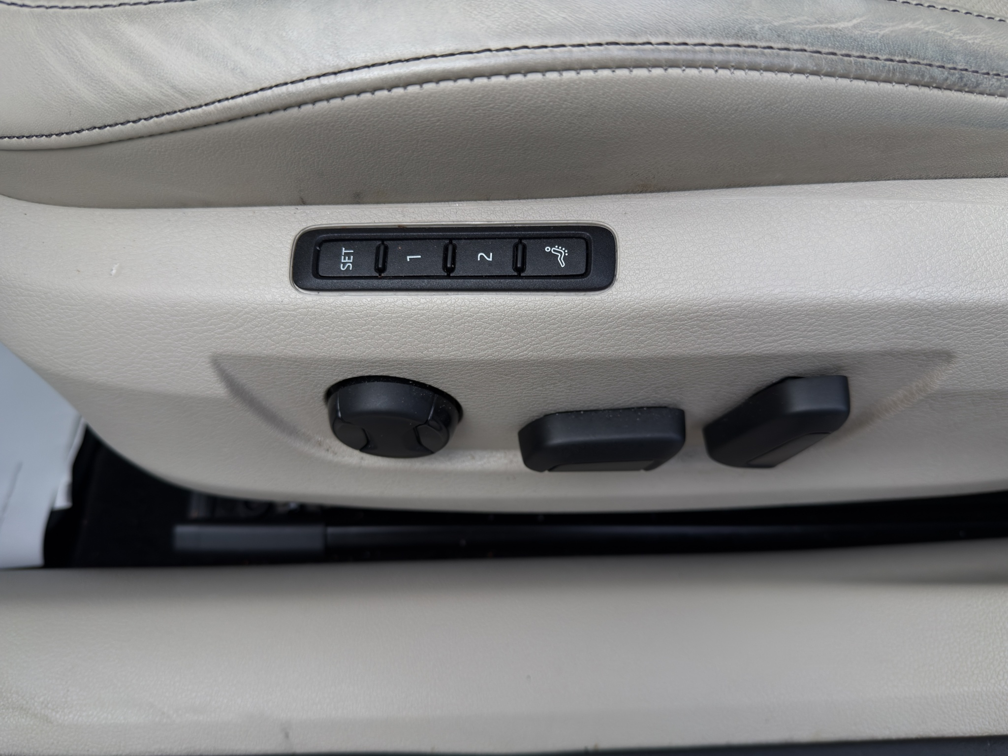 listing desktop thumbnail image 14