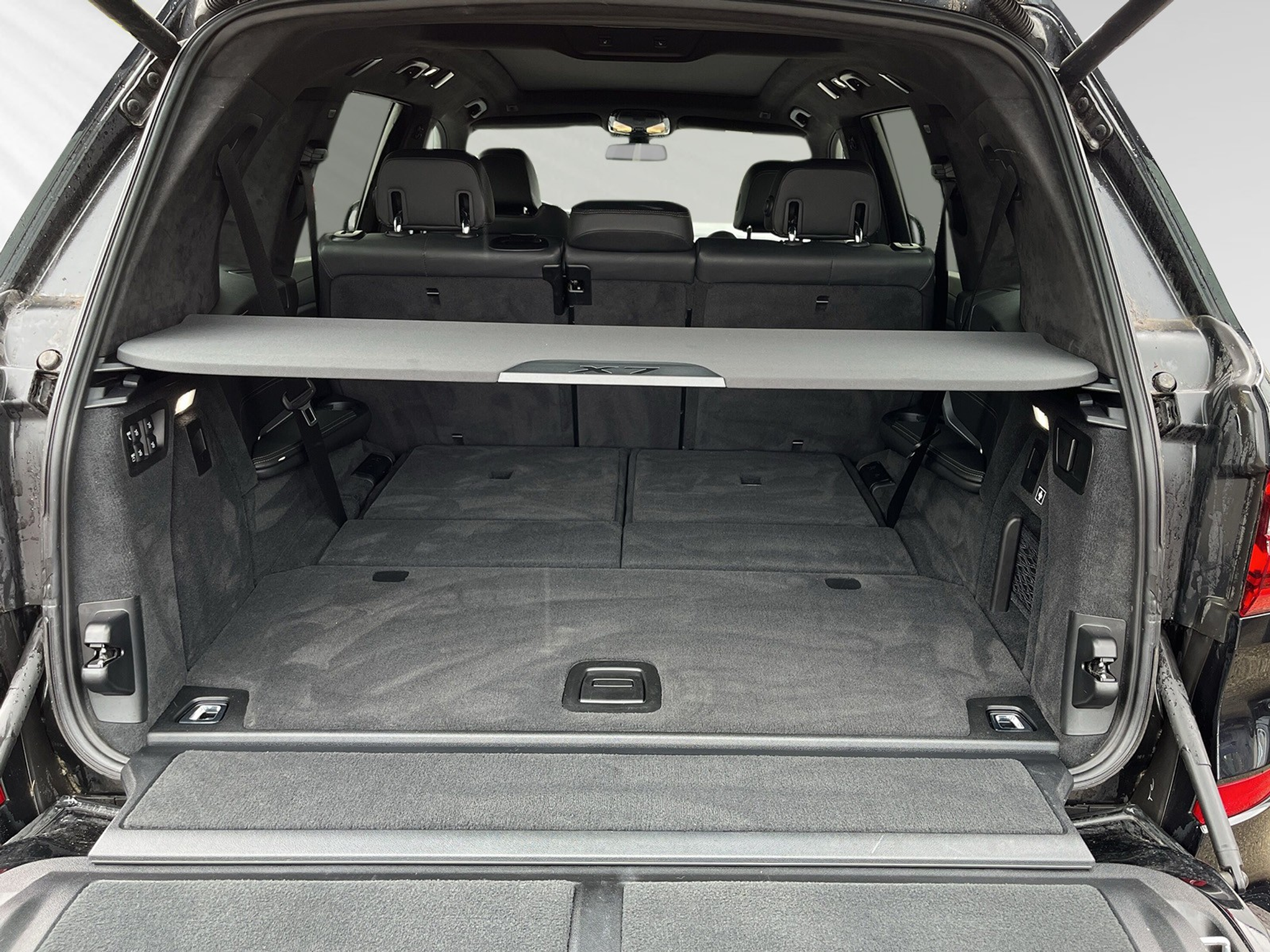 listing desktop thumbnail image 7