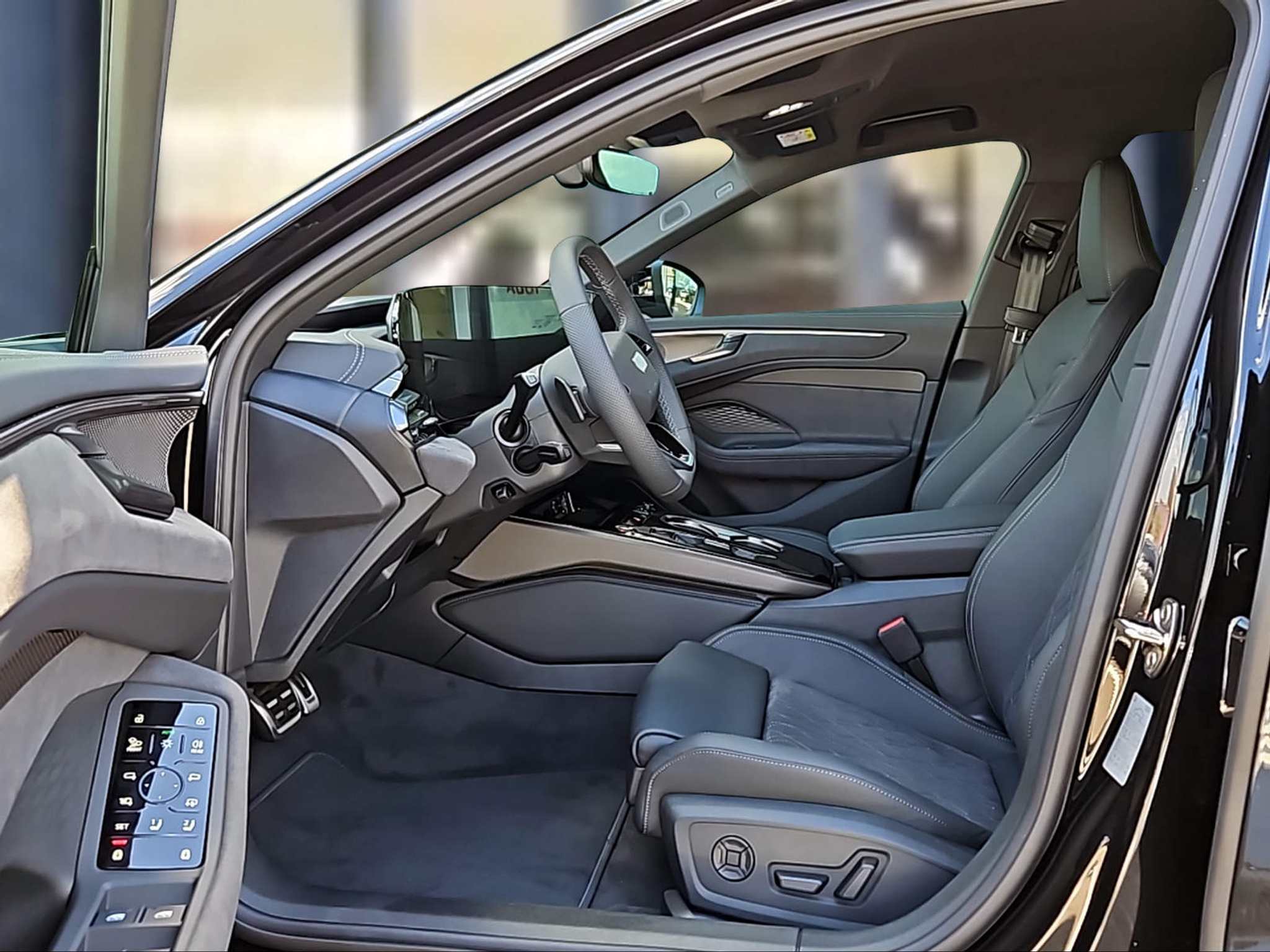 listing desktop thumbnail image 7