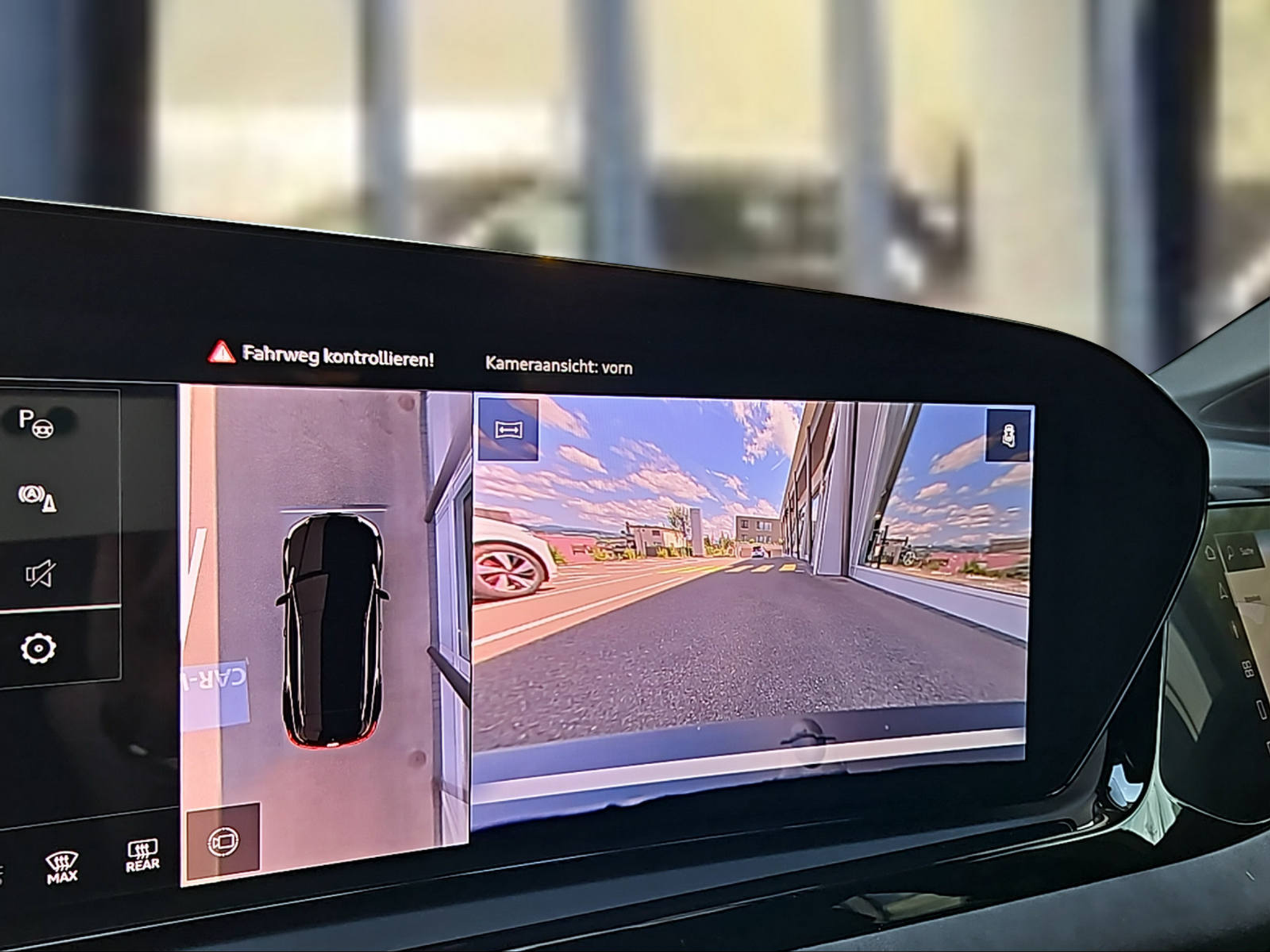 listing desktop thumbnail image 11