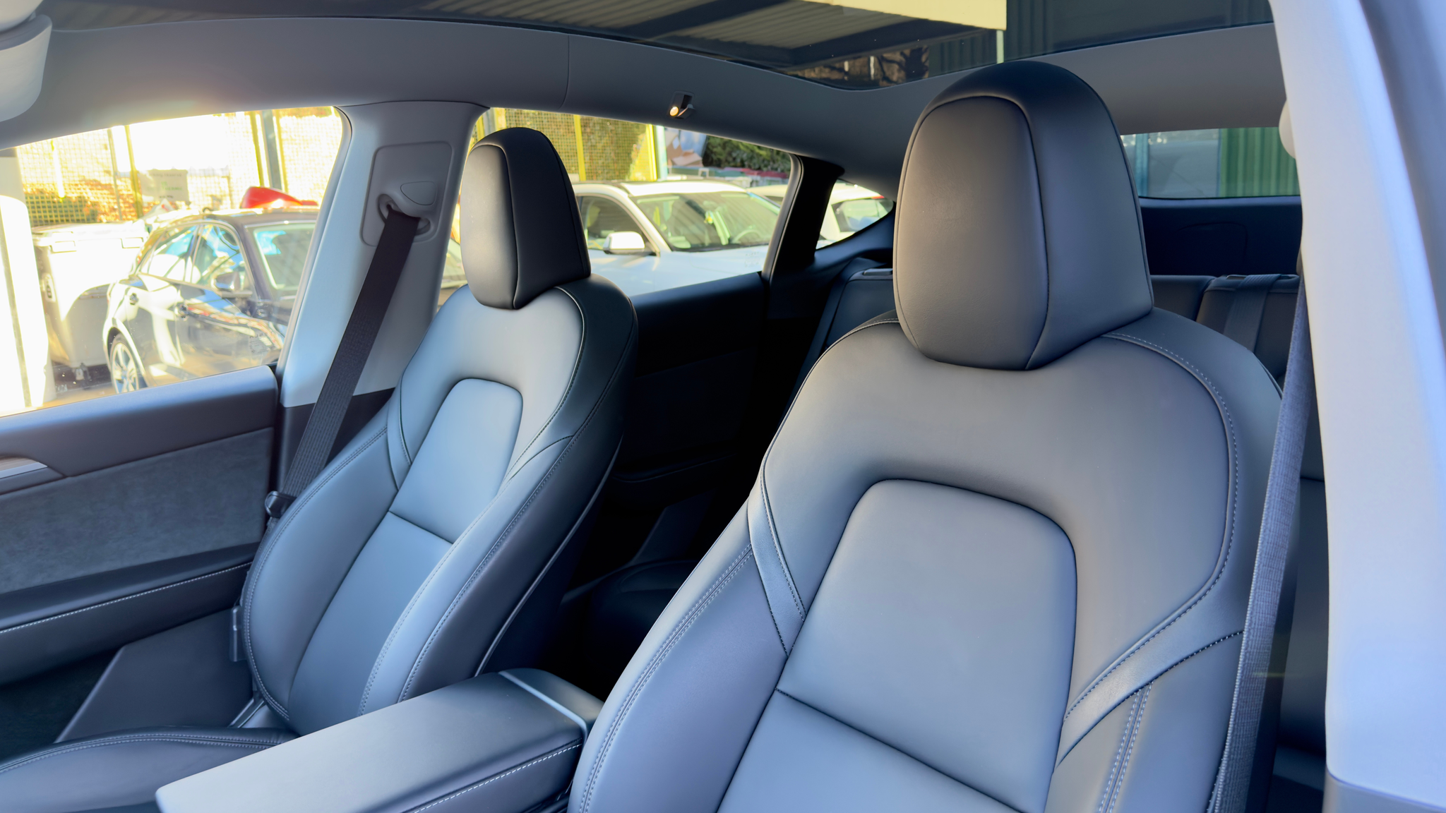 listing desktop thumbnail image 11