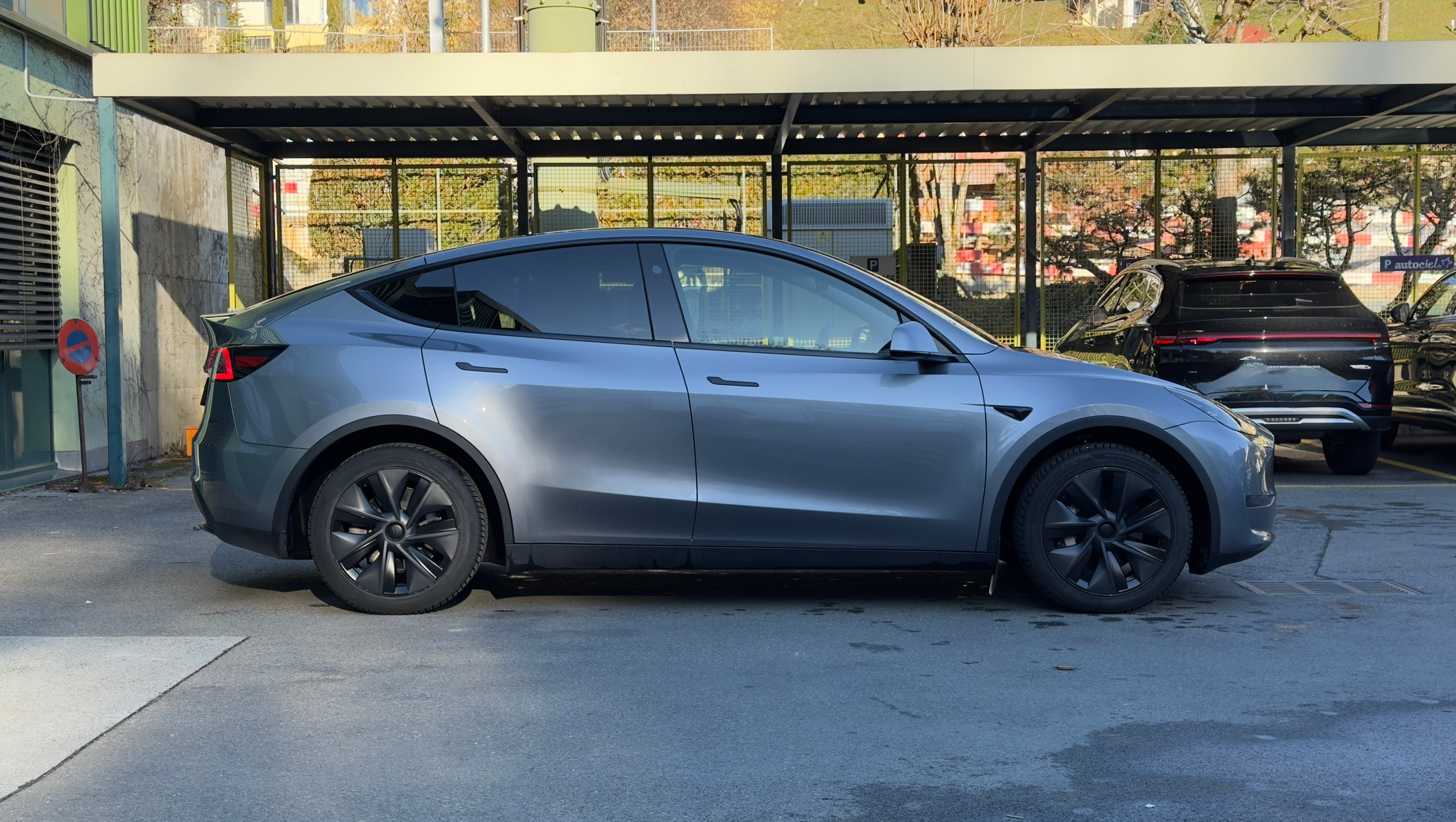 listing desktop thumbnail image 5