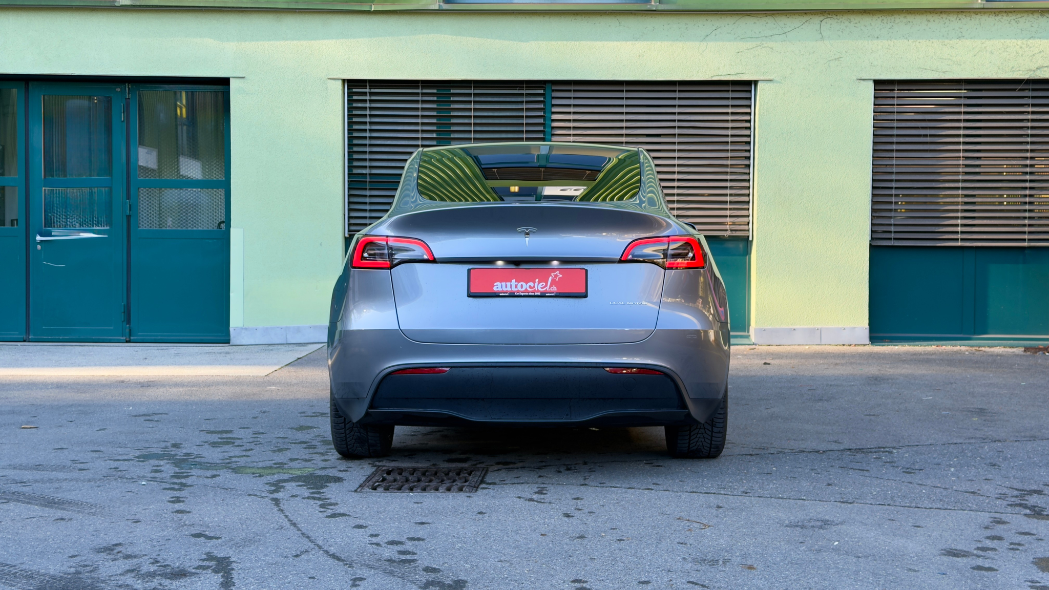 listing desktop thumbnail image 3