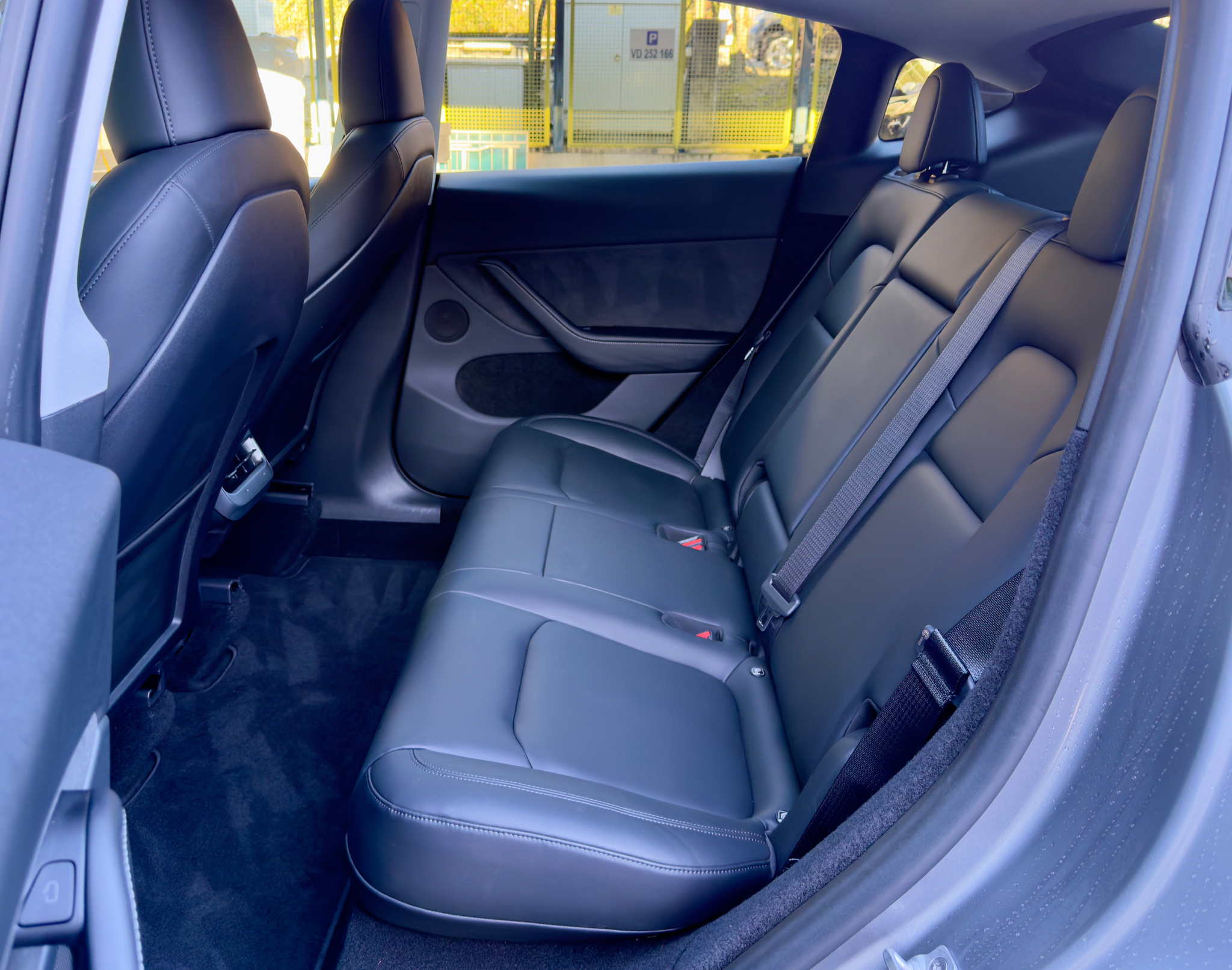 listing desktop thumbnail image 13