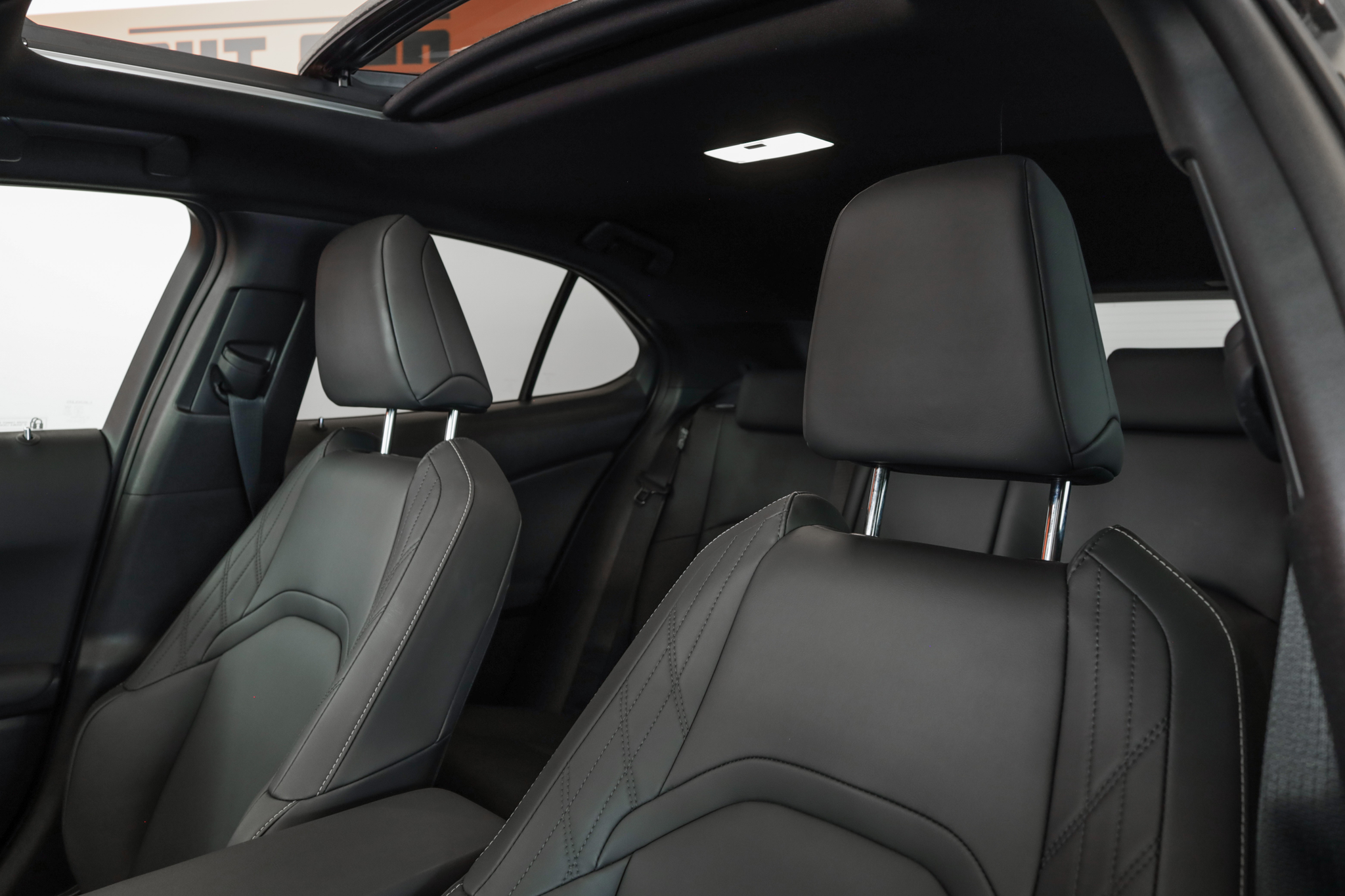 listing desktop thumbnail image 21