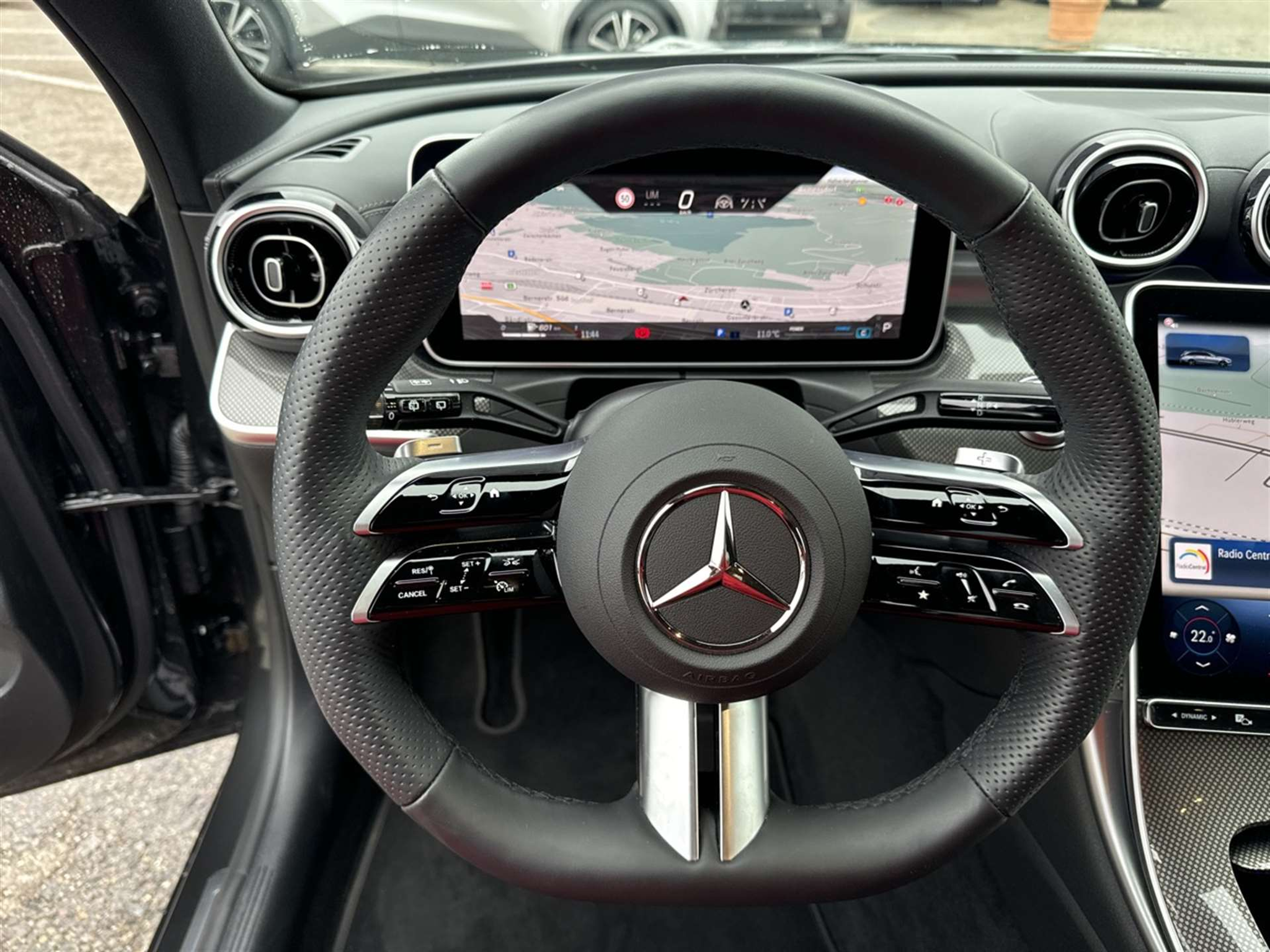 listing desktop thumbnail image 15