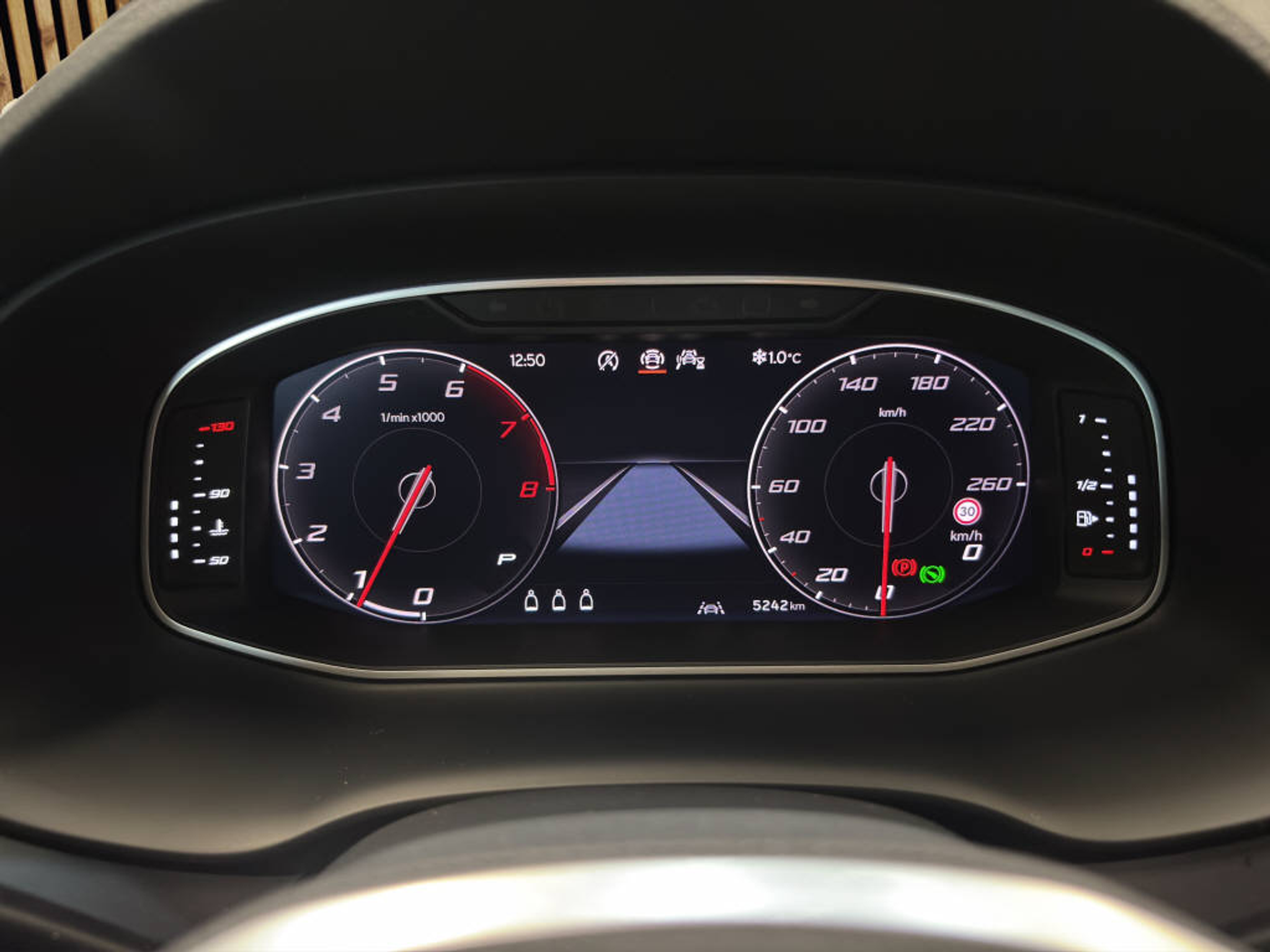 listing desktop thumbnail image 7