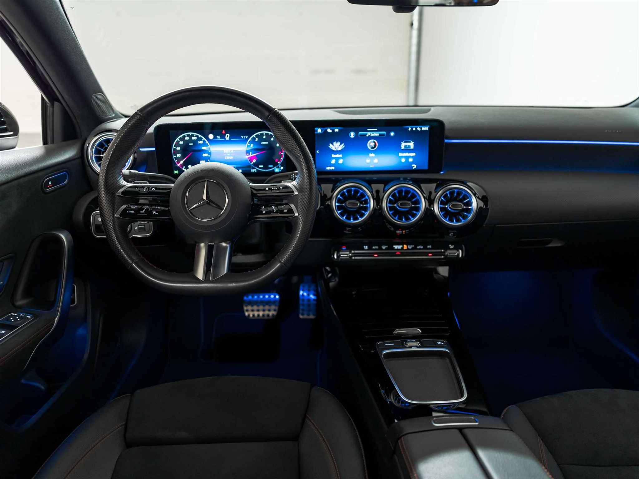 listing desktop thumbnail image 24