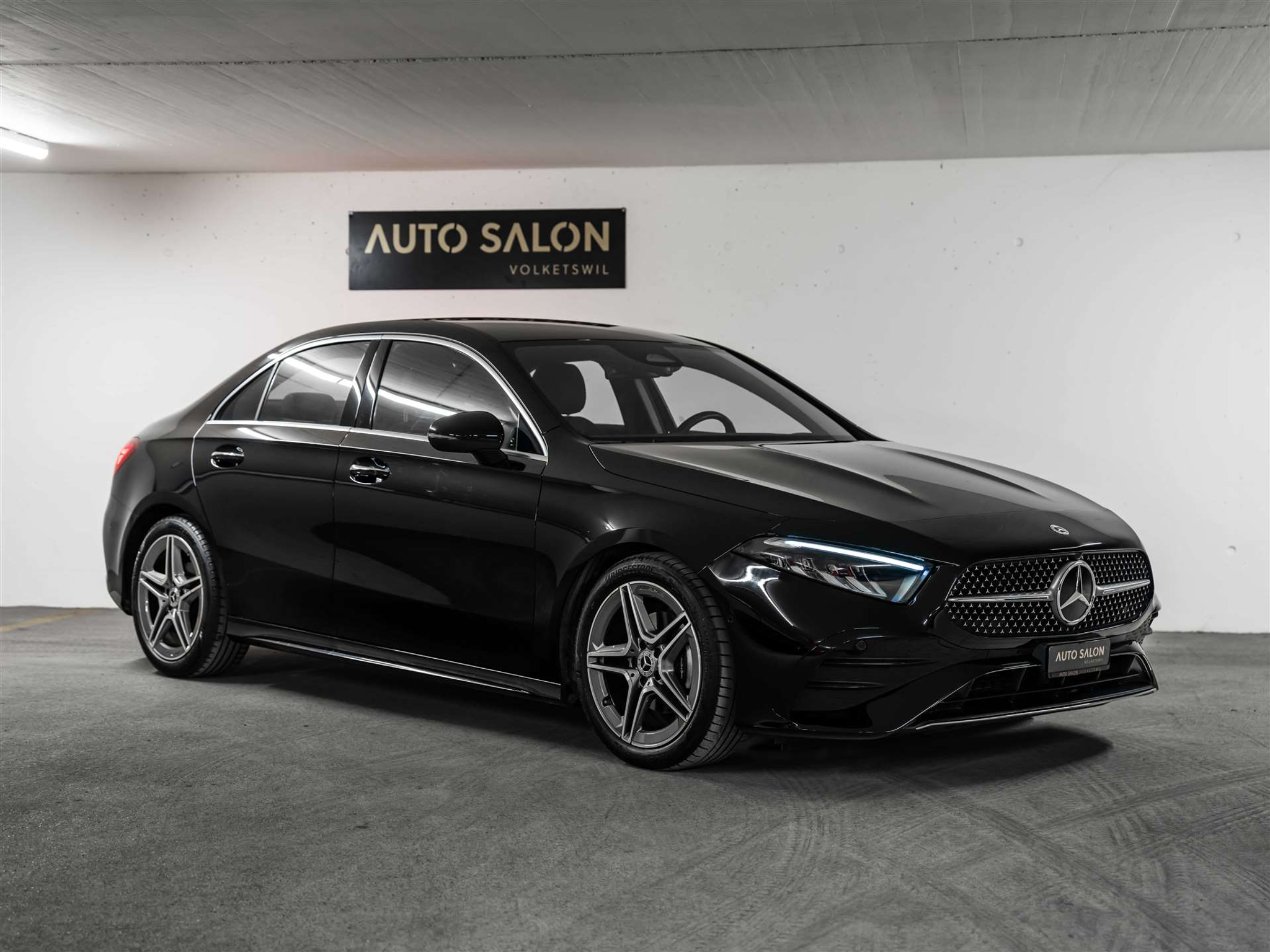 listing desktop thumbnail image 5