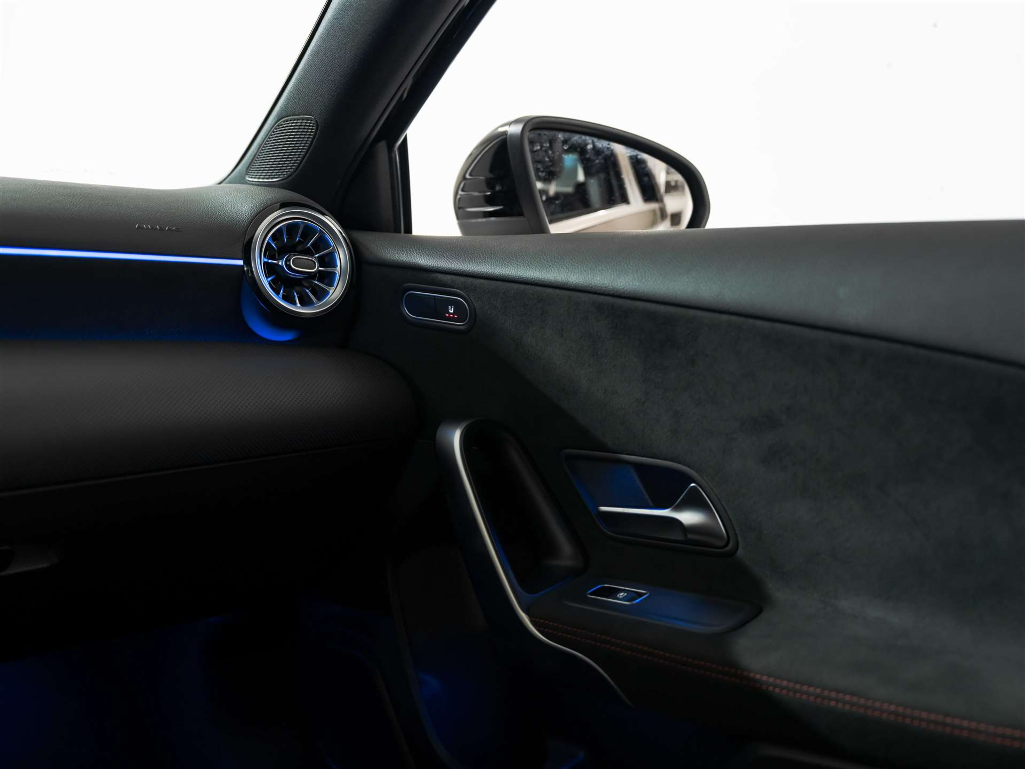 listing desktop thumbnail image 27