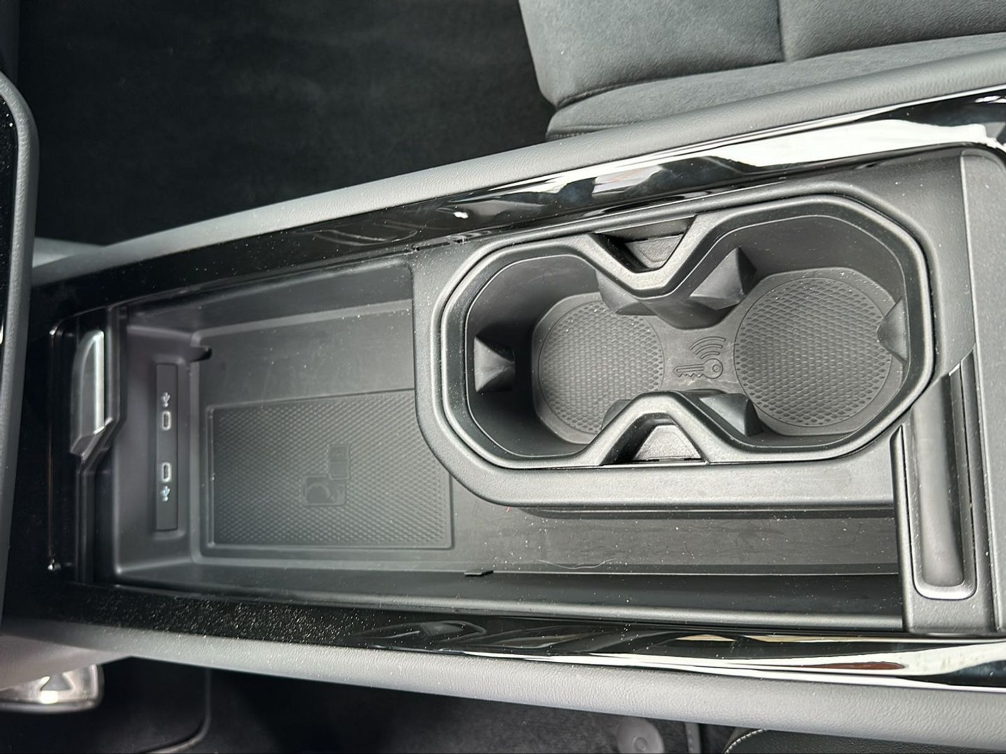 listing desktop thumbnail image 11