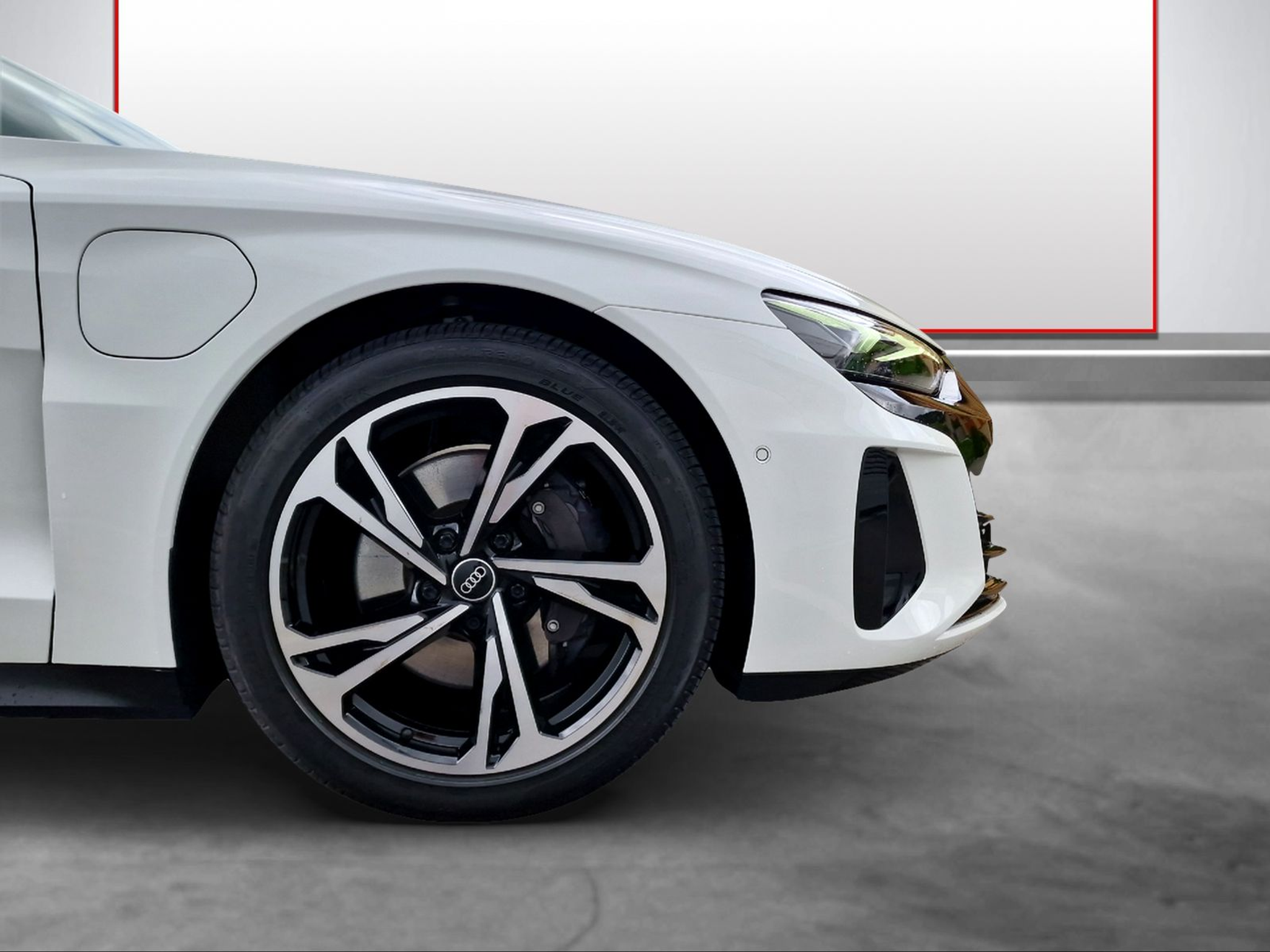 listing desktop thumbnail image 14