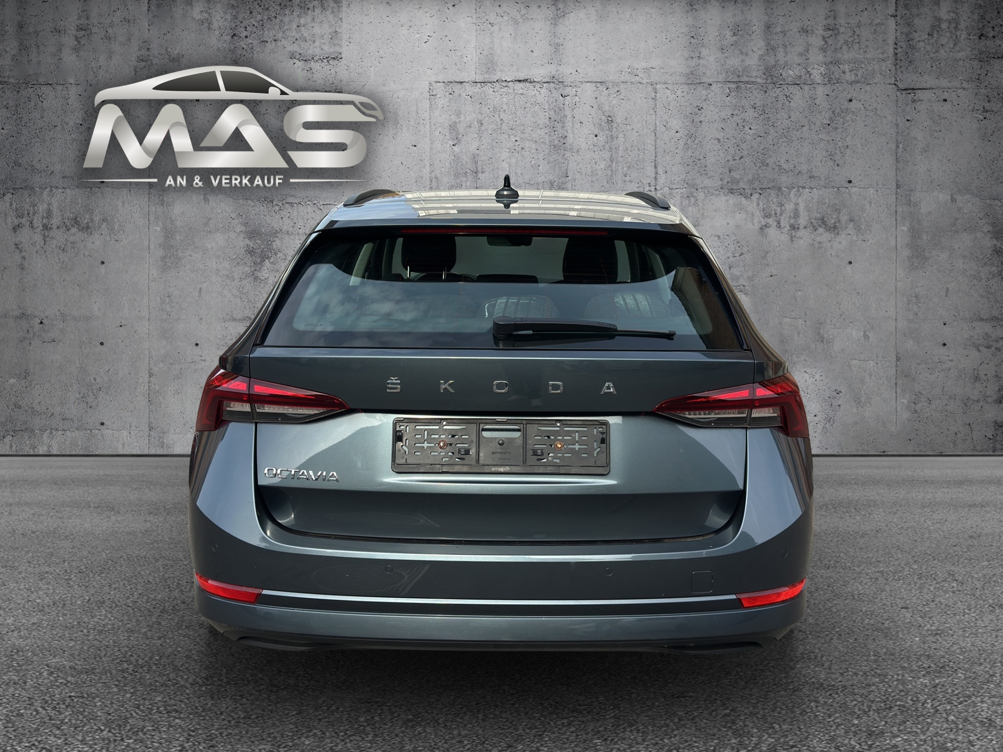 listing desktop thumbnail image 4