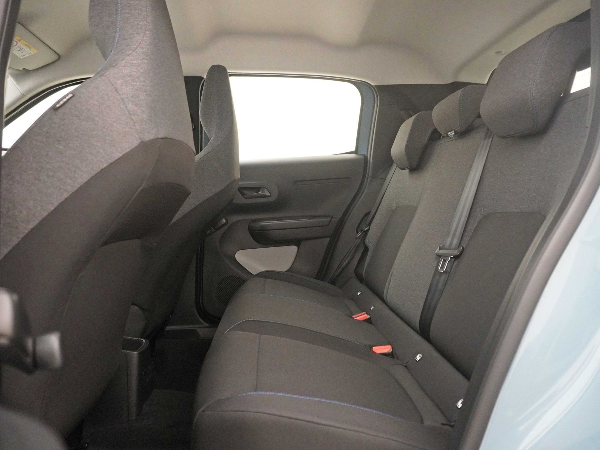 listing desktop thumbnail image 14