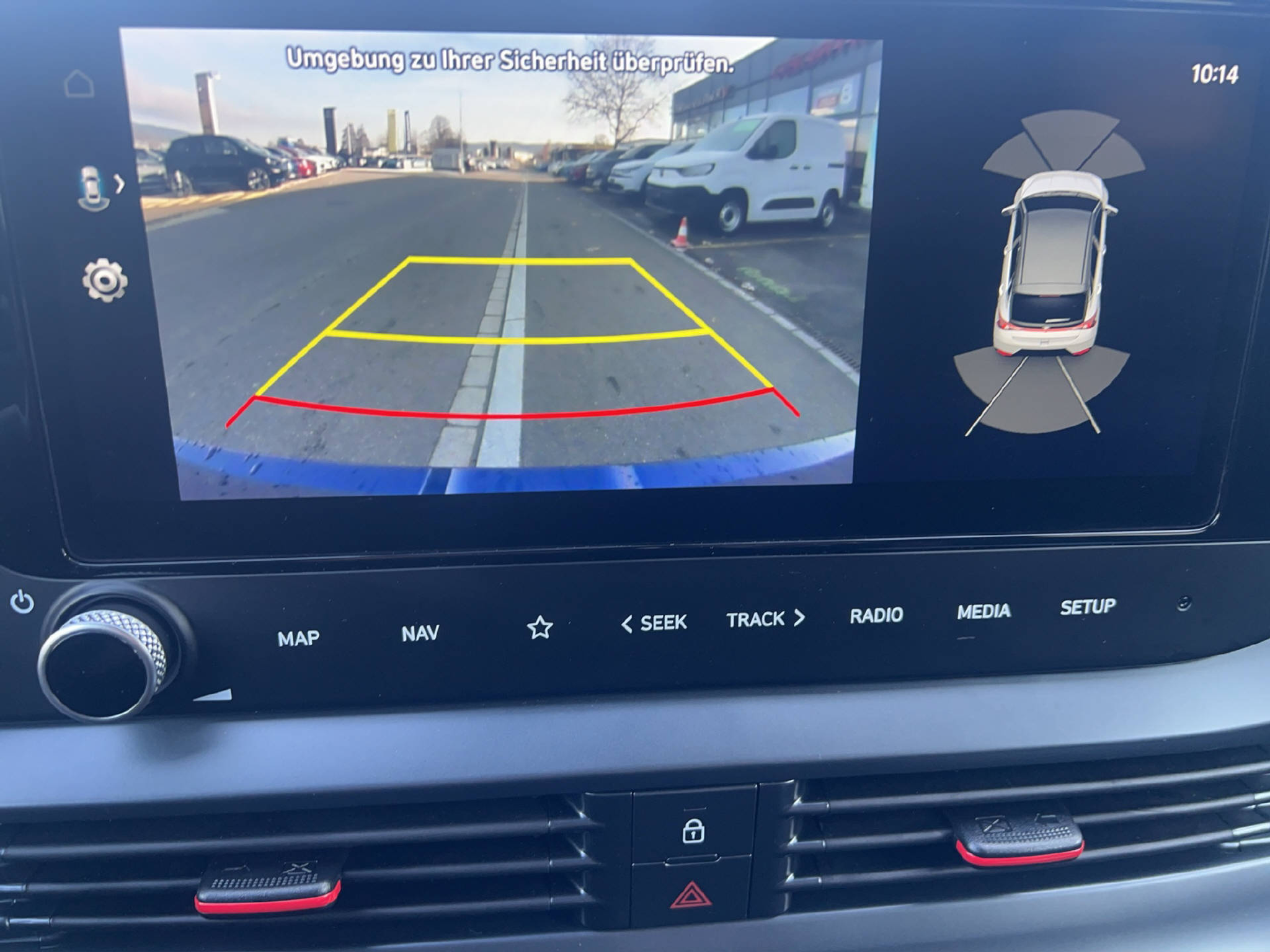 listing desktop thumbnail image 12