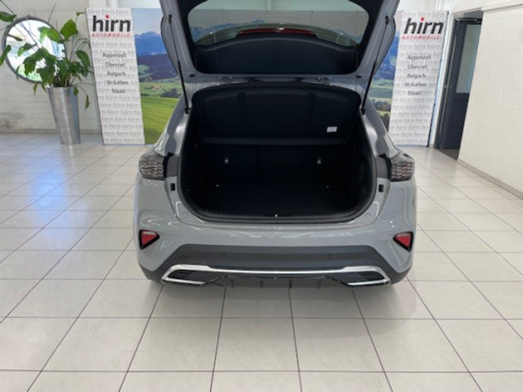 listing desktop thumbnail image 5