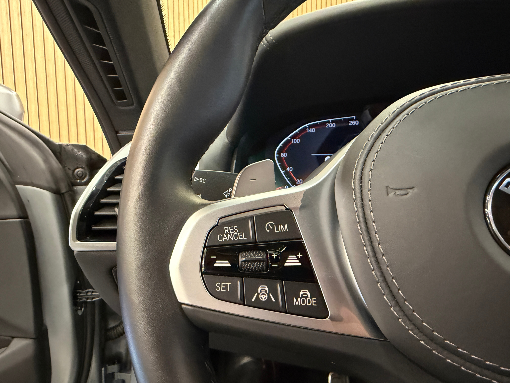 listing desktop thumbnail image 10