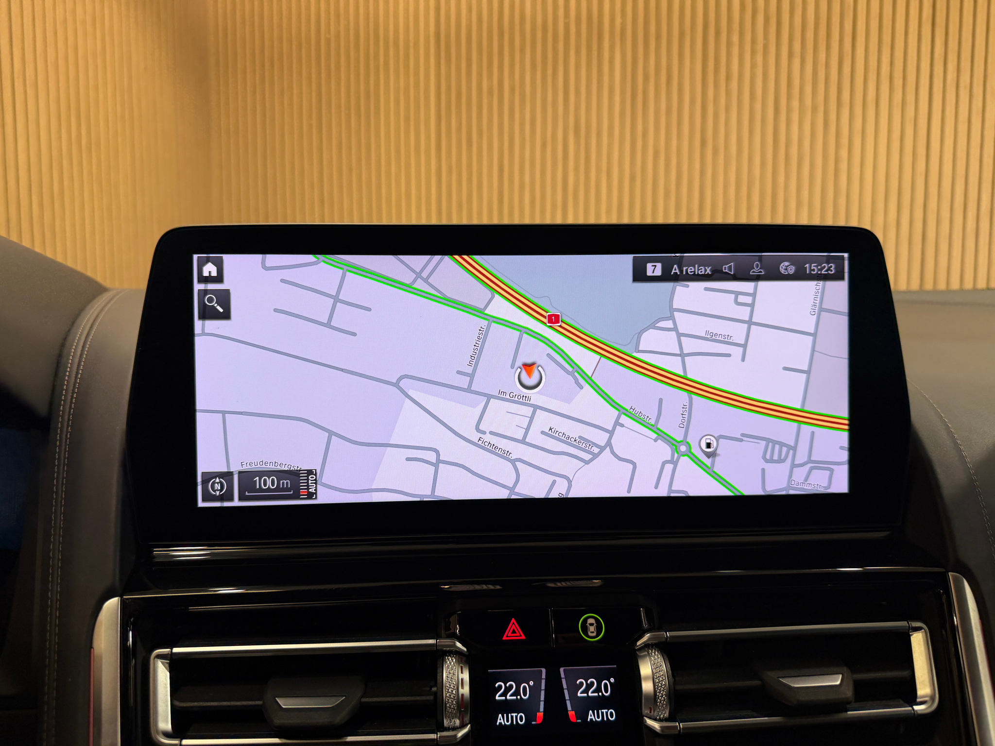 listing desktop thumbnail image 13