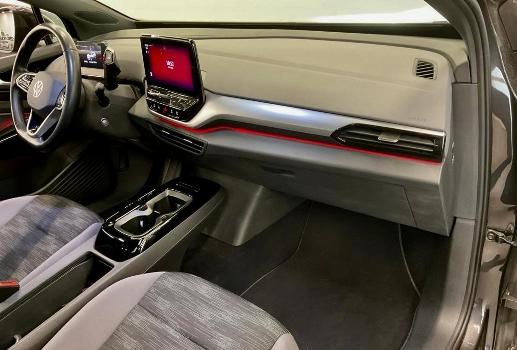 listing desktop thumbnail image 6