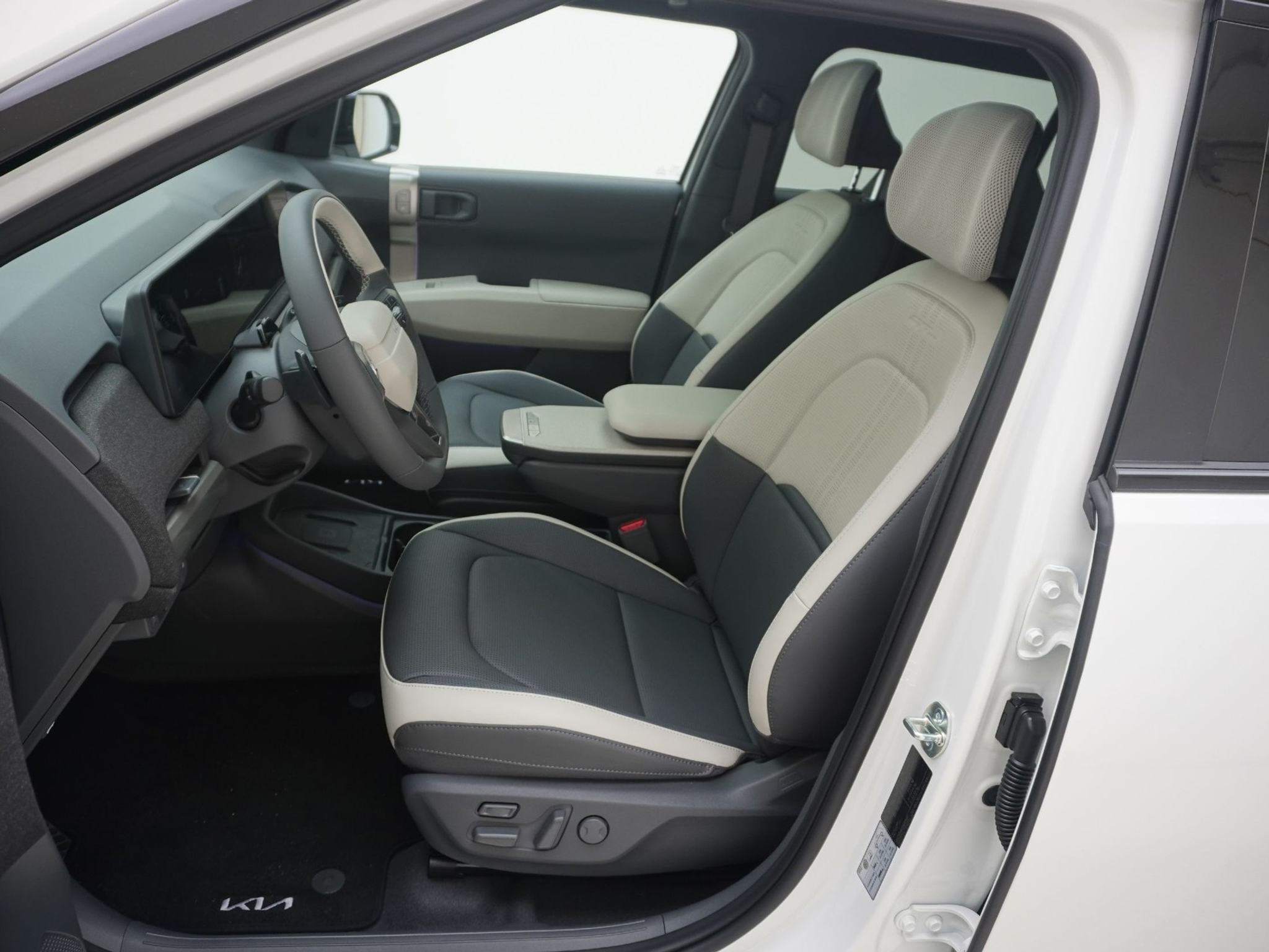 listing desktop thumbnail image 12