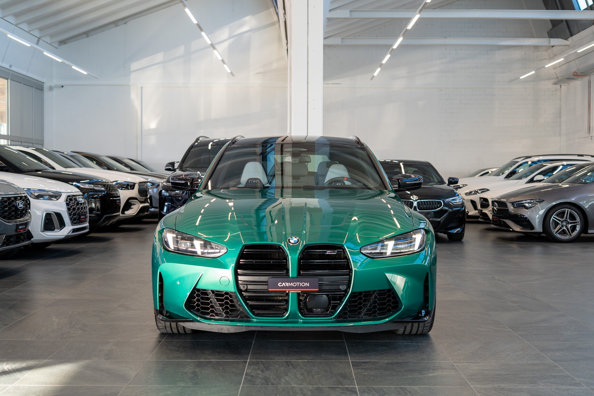 listing desktop thumbnail image 1