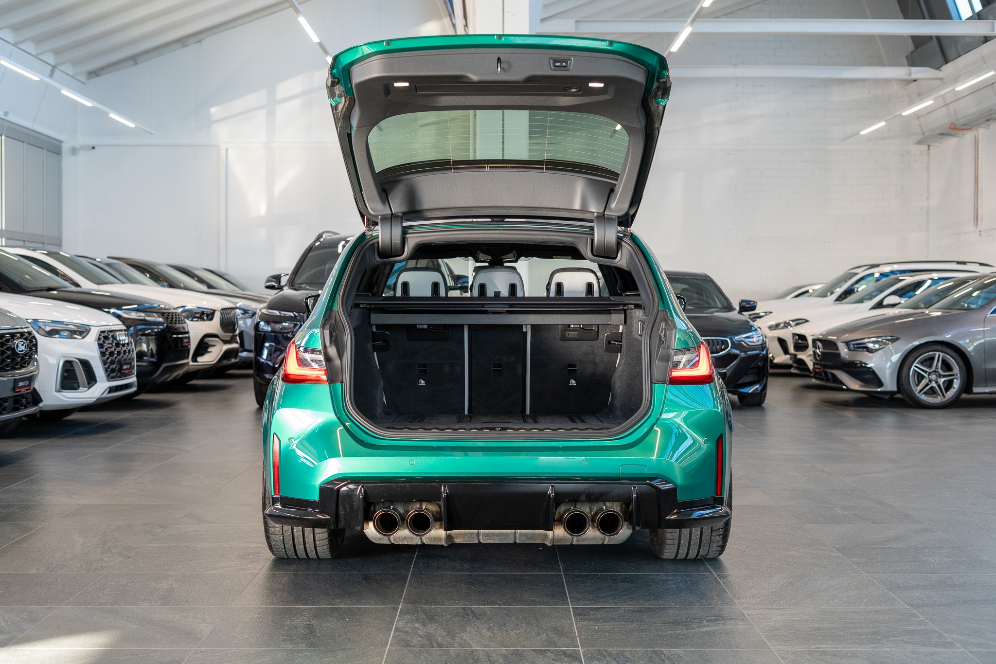 listing desktop thumbnail image 6